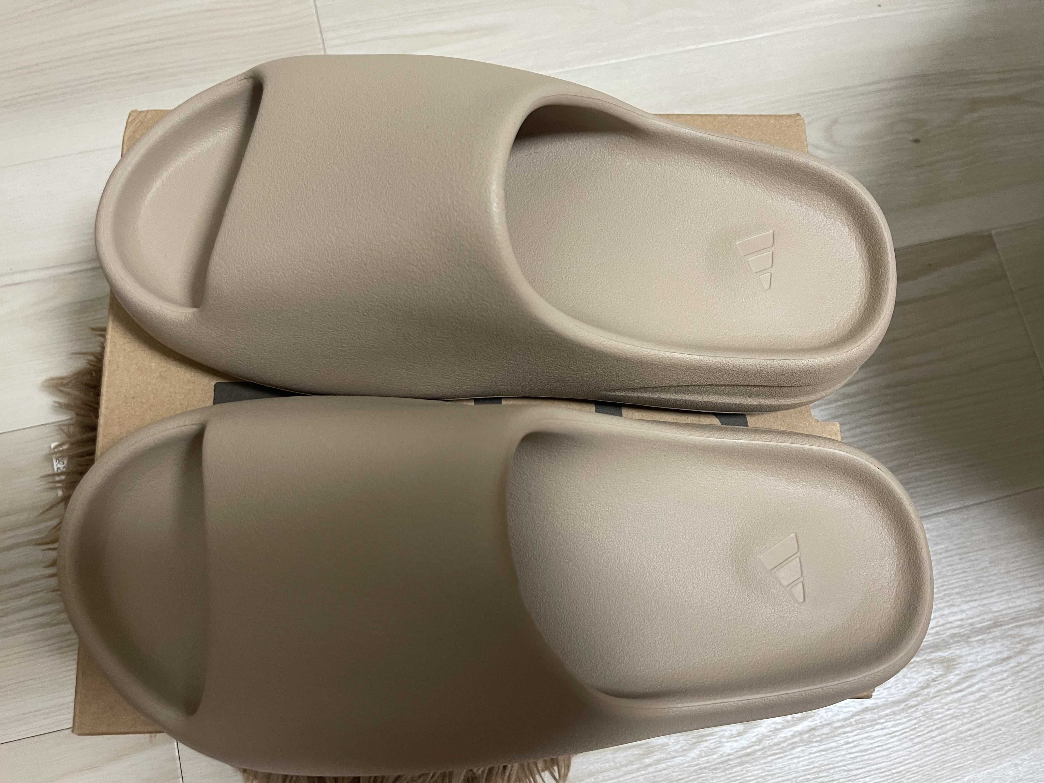 adidas YEEZY Slide "Pure" (GW1934)