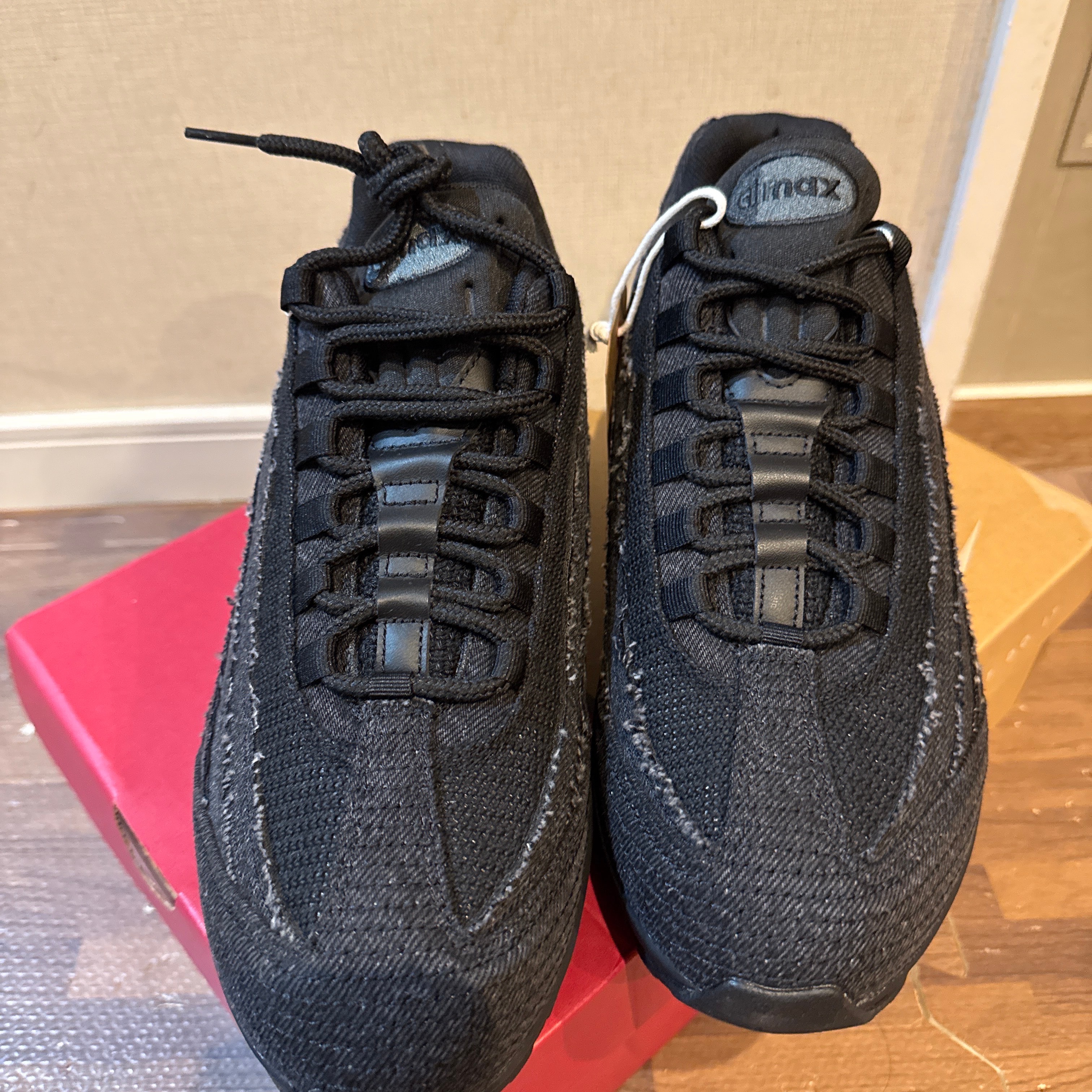 Levi's × Nike Air Max 95 OG "Denim Black"