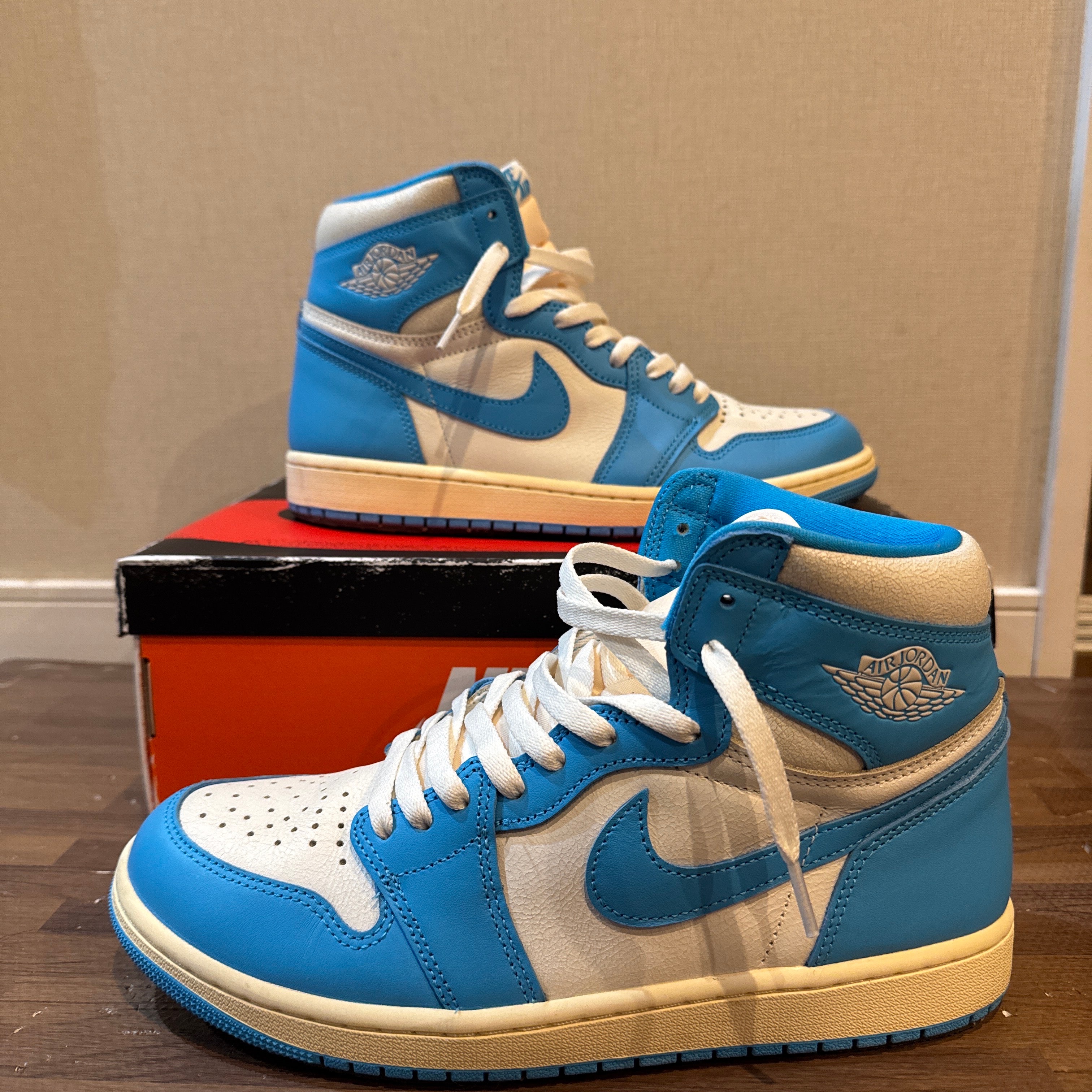 Nike Air Jordan 1 Retro High OG "UNC Reimagined"