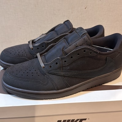 Travis Scott × Nike Air Jordan 1 Low OG SP "Velvet Brown and Dark Mocha"
