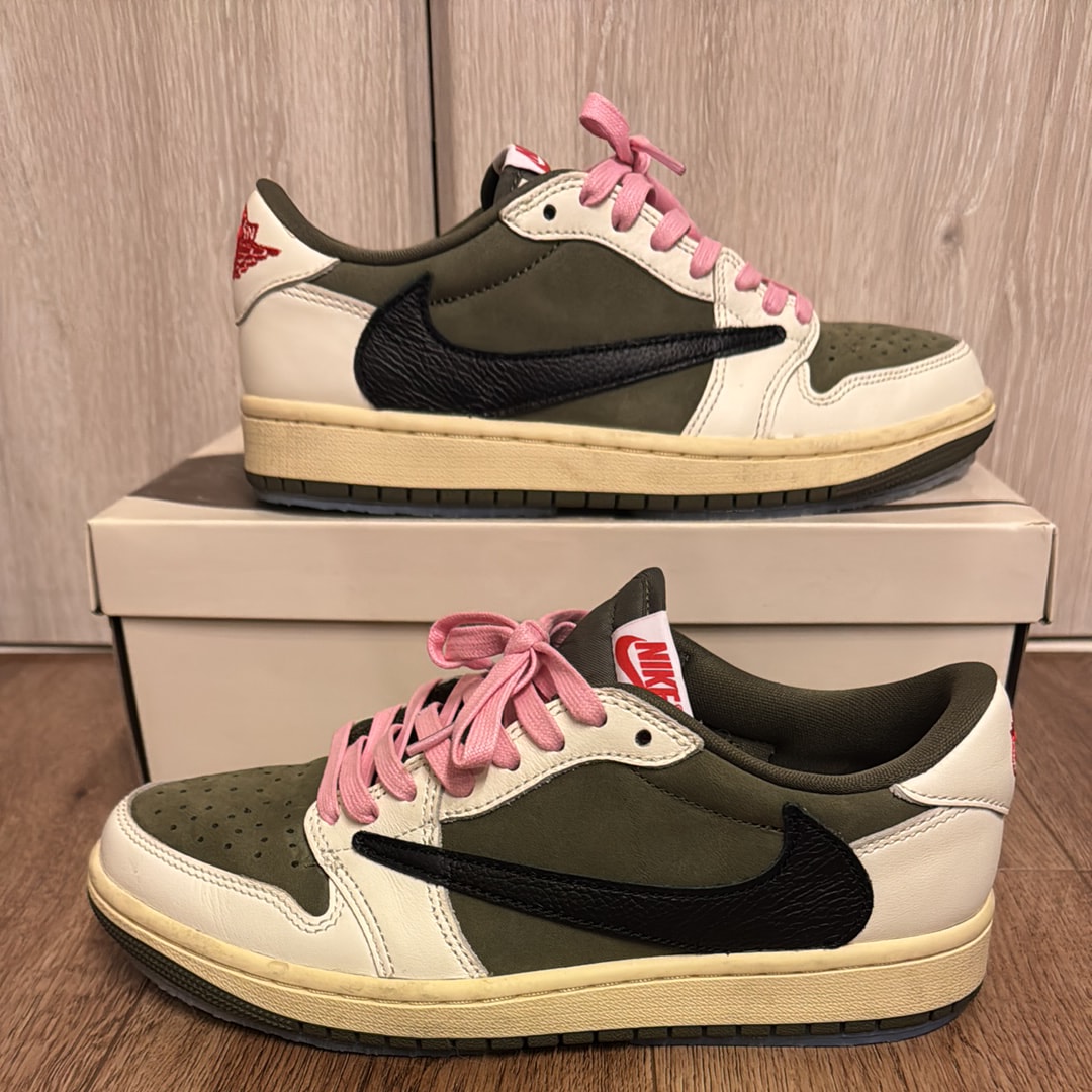 トラヴィススコット × ナイキ エアジョーダン1 ロー OG SP "リバースオリーブ"