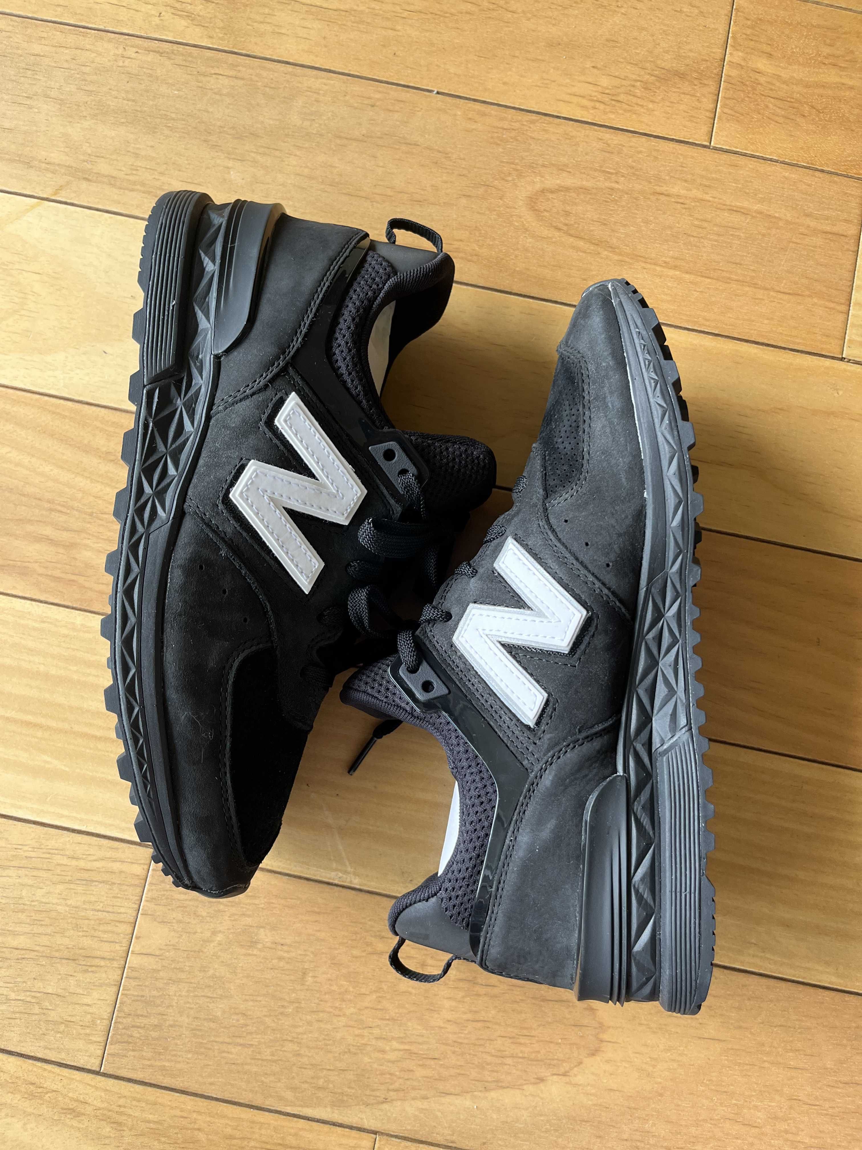 Ronnie Fieg × Dover Street Market × New Balance 574 "Black"
