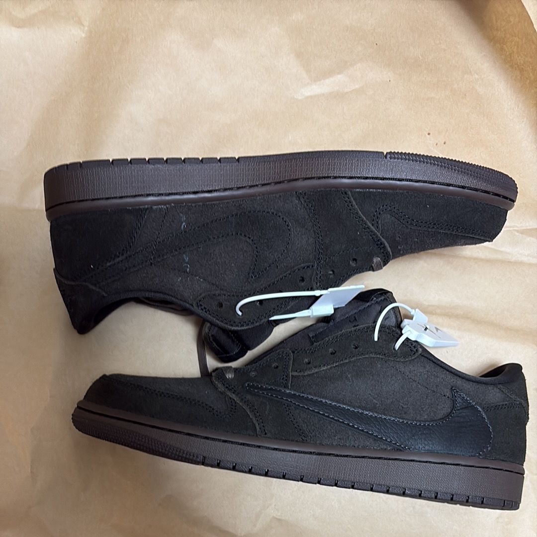 Travis Scott × Nike Air Jordan 1 Low OG SP "Velvet Brown and Dark Mocha"