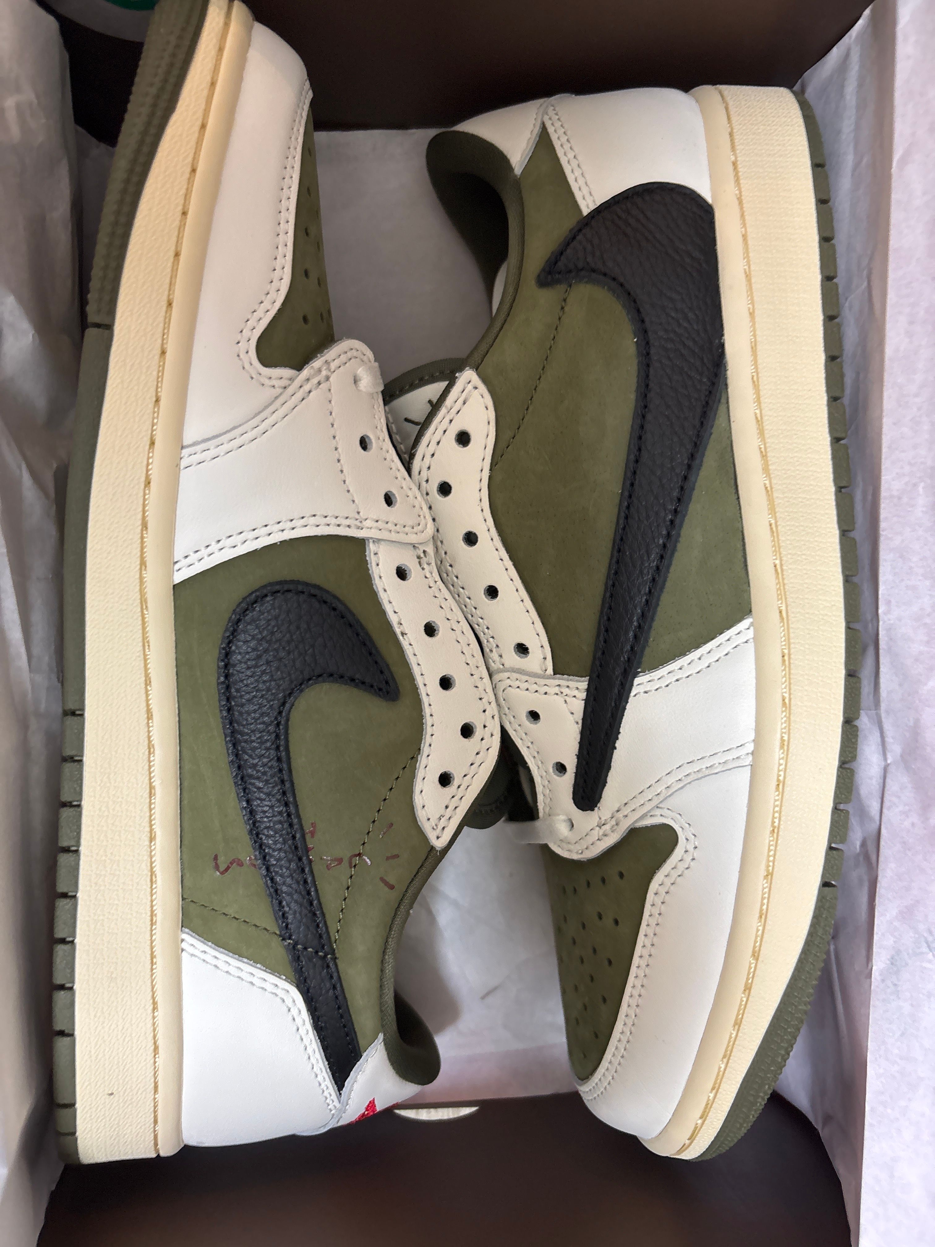 Travis Scott × Nike Air Jordan 1 Low OG SP "Reverse Olive"