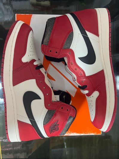 Nike Air Jordan 1 High OG "Lost & Found/Chicago"