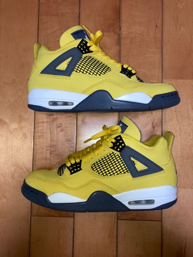 Nike Air Jordan 4 "Tour Yellow"