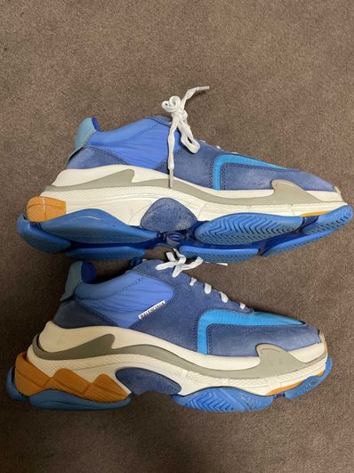 BALENCIAGA Triple S "Black/Red"