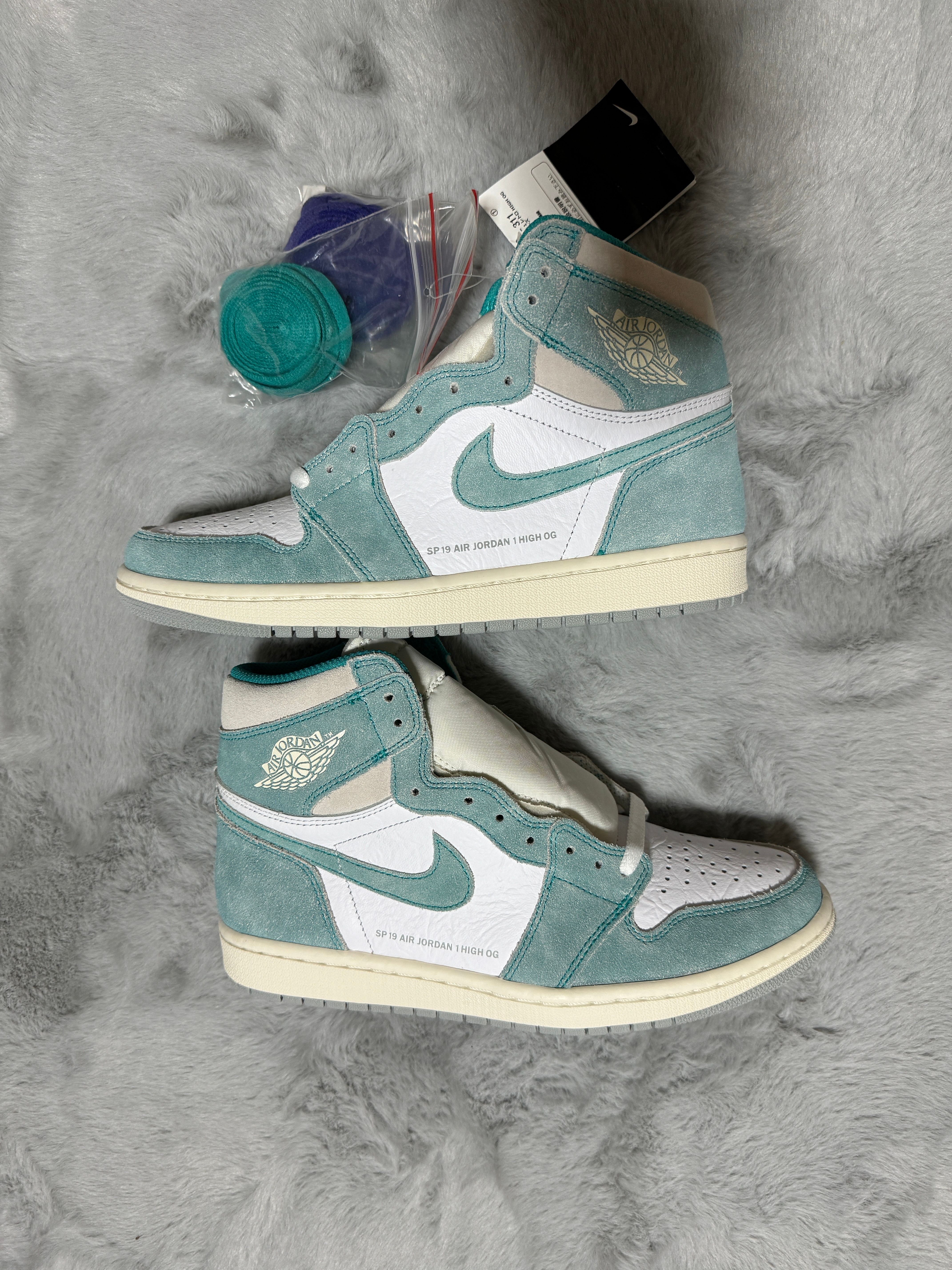Nike Air Jordan 1 Retro High OG "Turbo Green"