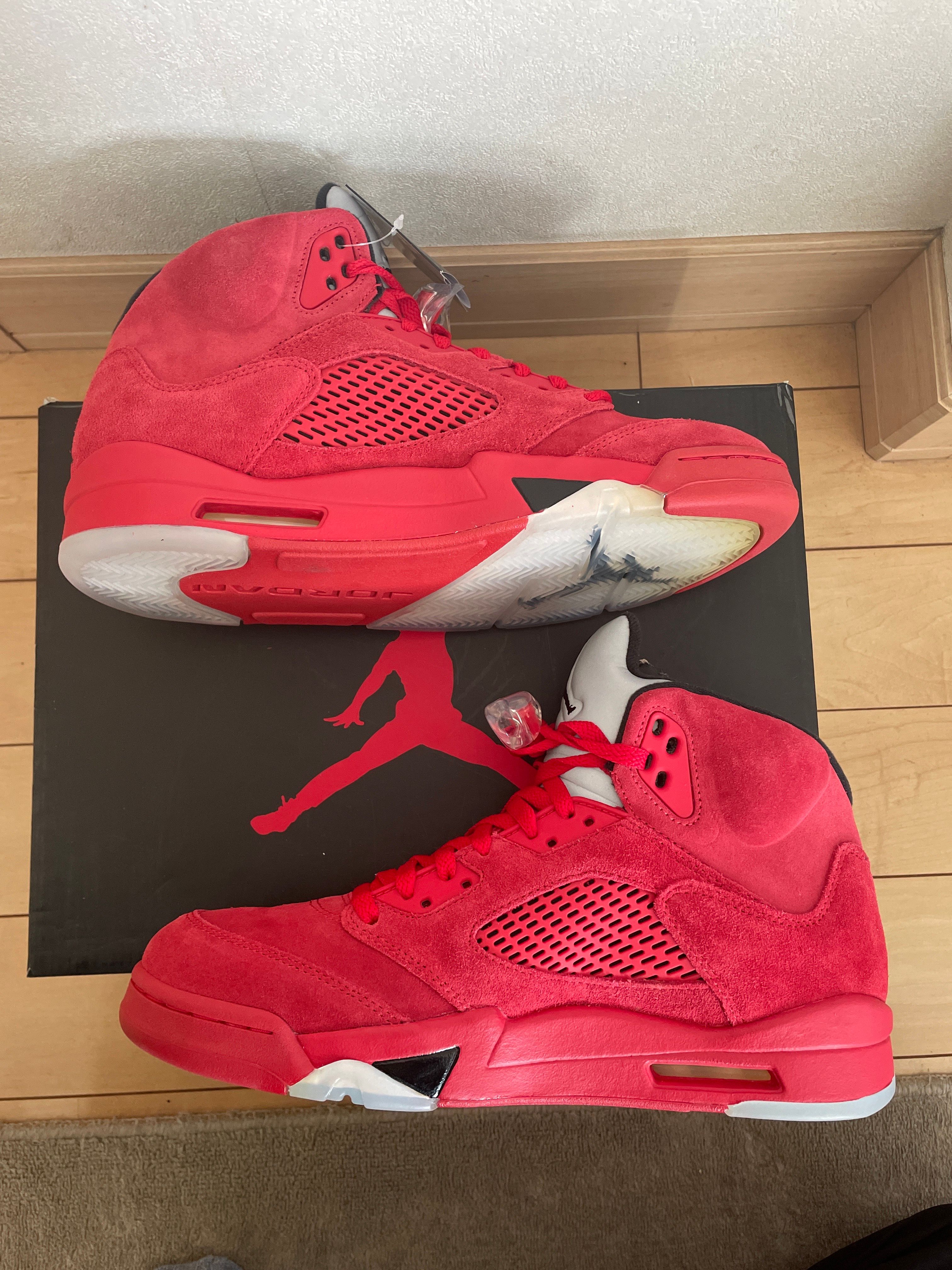 Nike Air Jordan 5 Ratro "Red Suede"