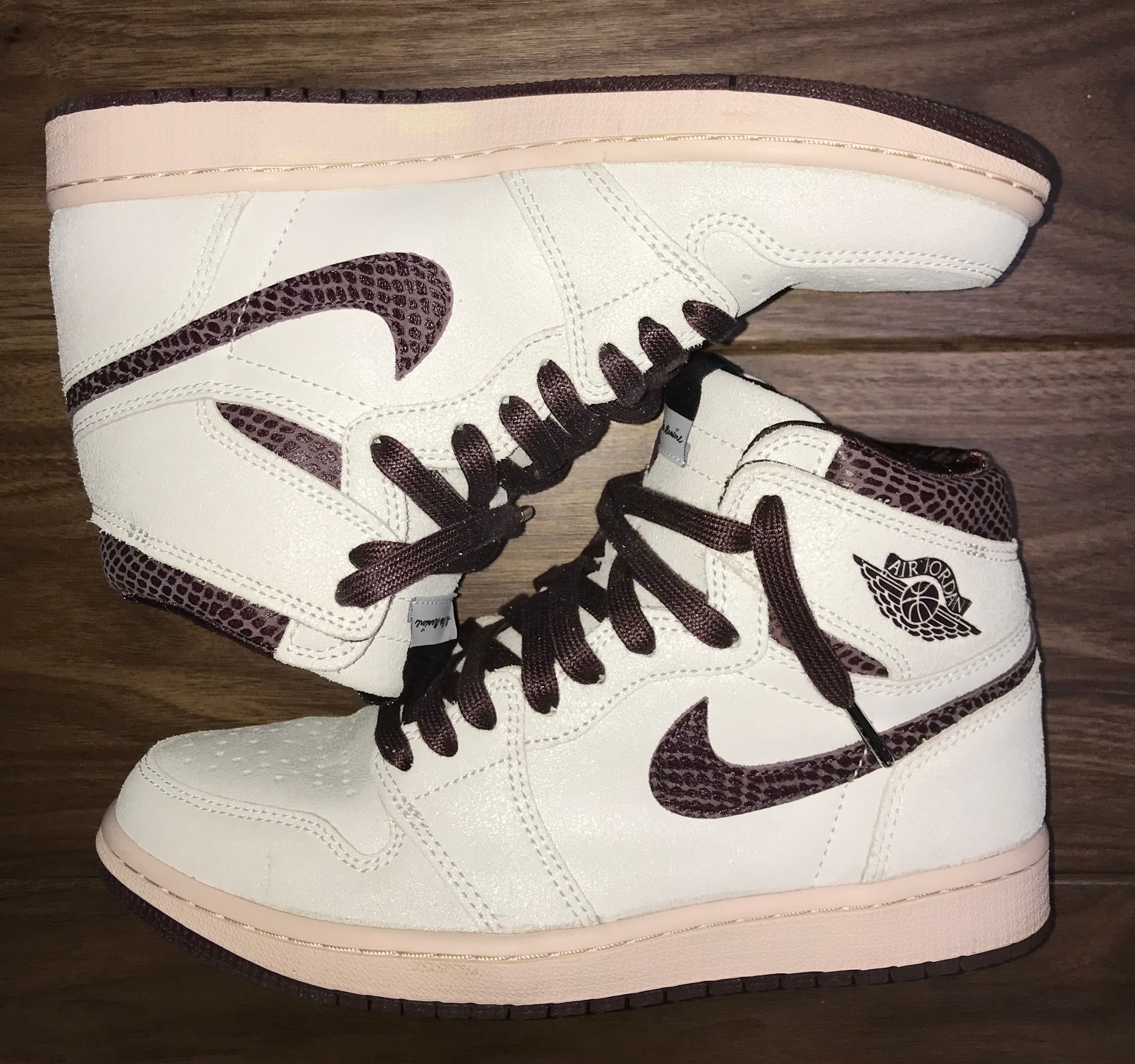A Ma Maniere × Nike Air Jordan 1 Retro High OG "Sail and Burgundy"
