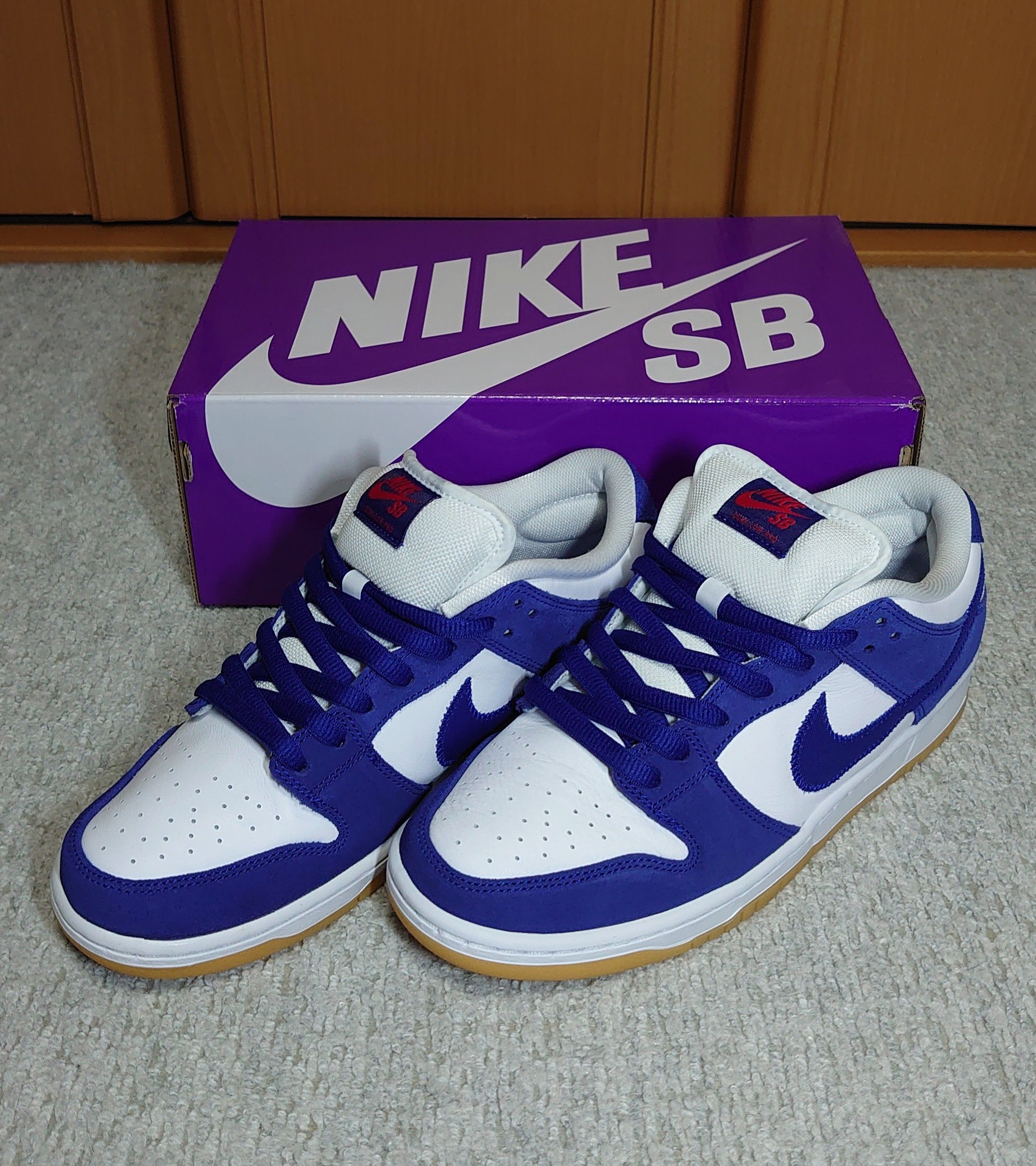 Nike SB Dunk Low "Los Angeles Dodgers/Deep Royal Blue"