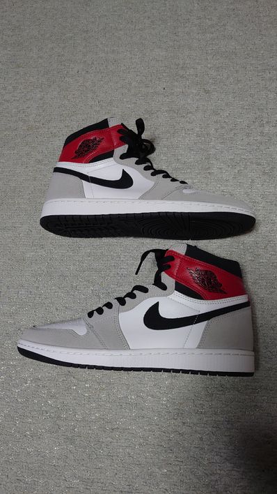 Nike Air Jordan 1 High OG "White/Black/Light Smoke Grey"