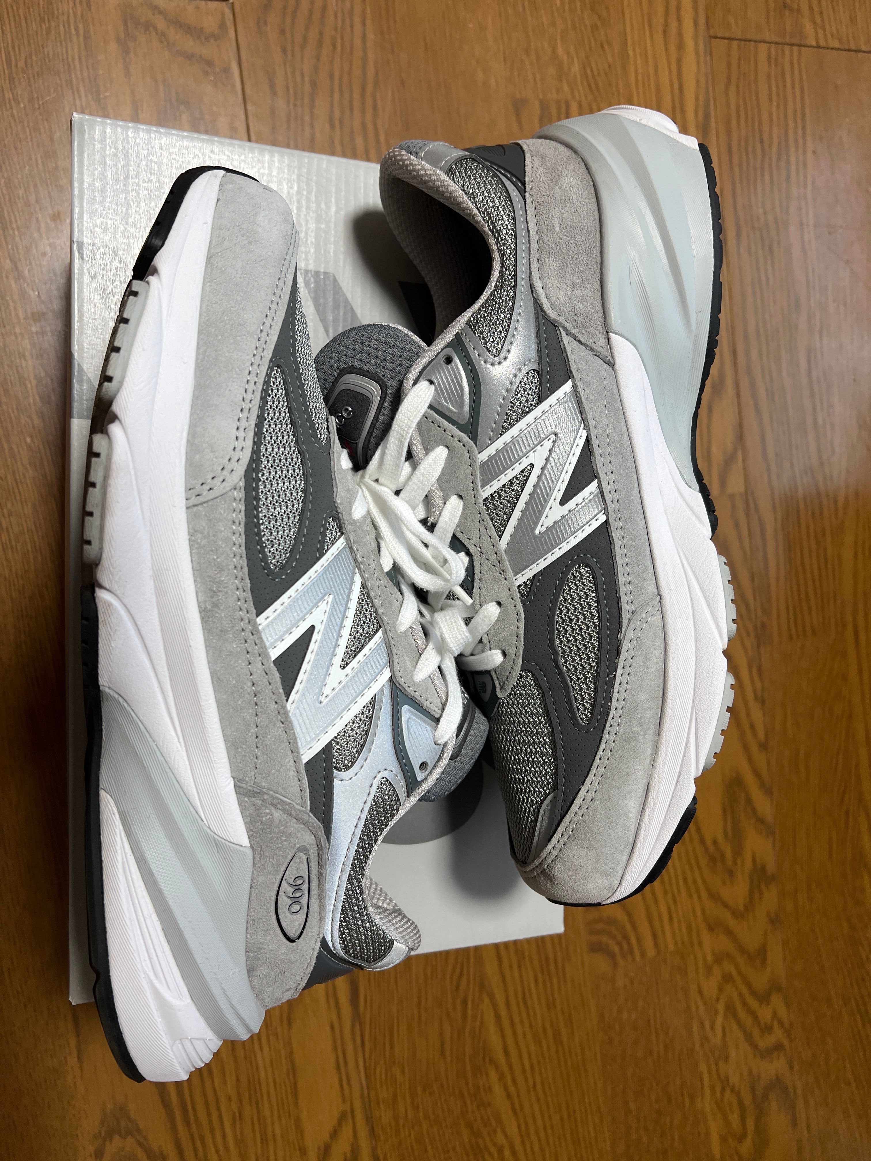 New Balance 990V6 "Gray" (Heel Logo NB)
