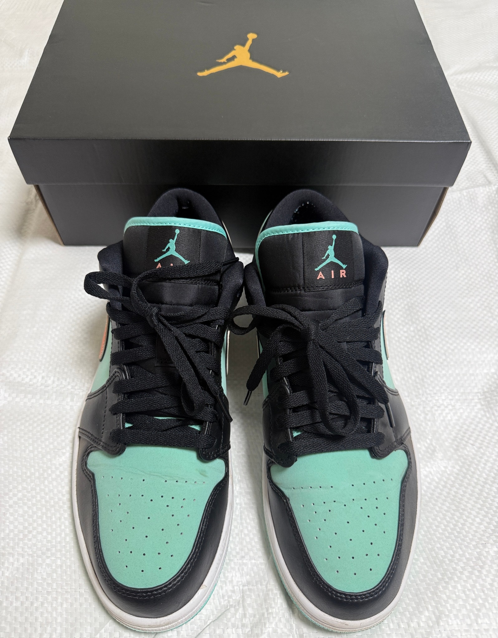 Nike Air Jordan 1 Low "Tropical Twist"