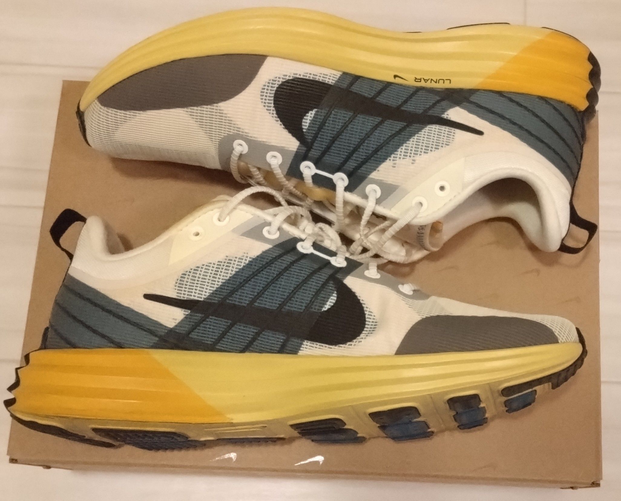 Nike Lunar Roam 