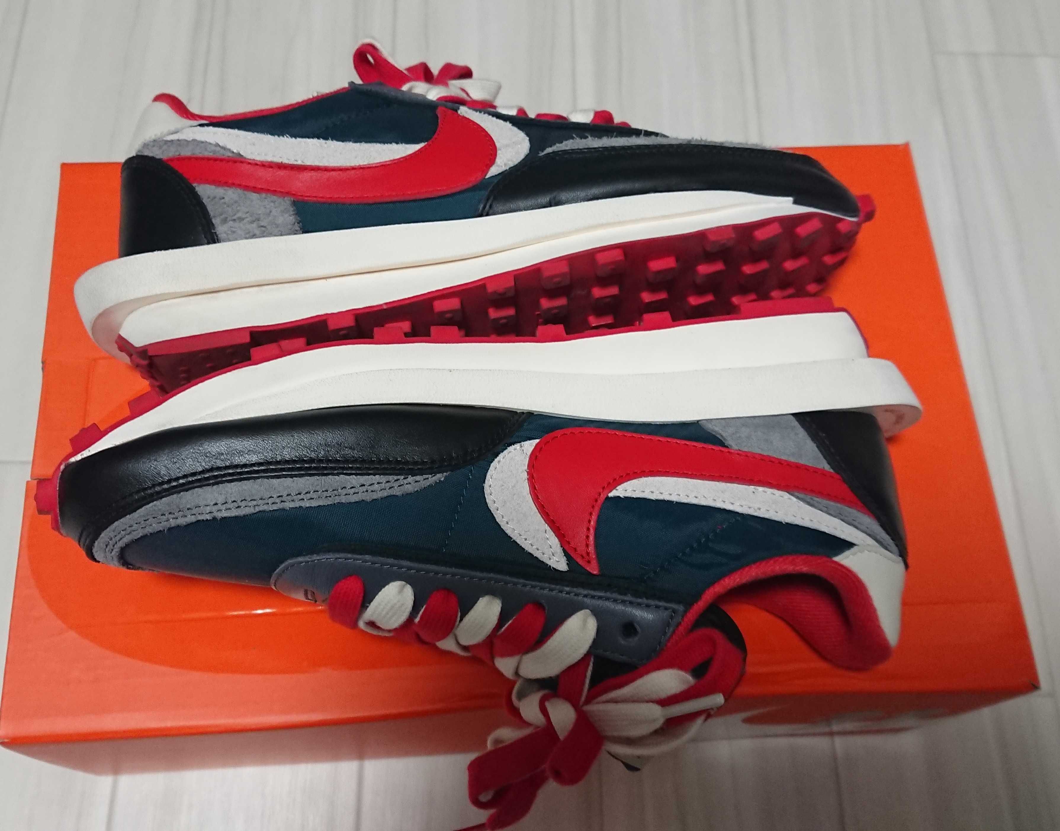 UNDERCOVER × sacai × Nike LD Waffle "Midnight Spruce/Pale Ivory-Dark Grey-University Red"