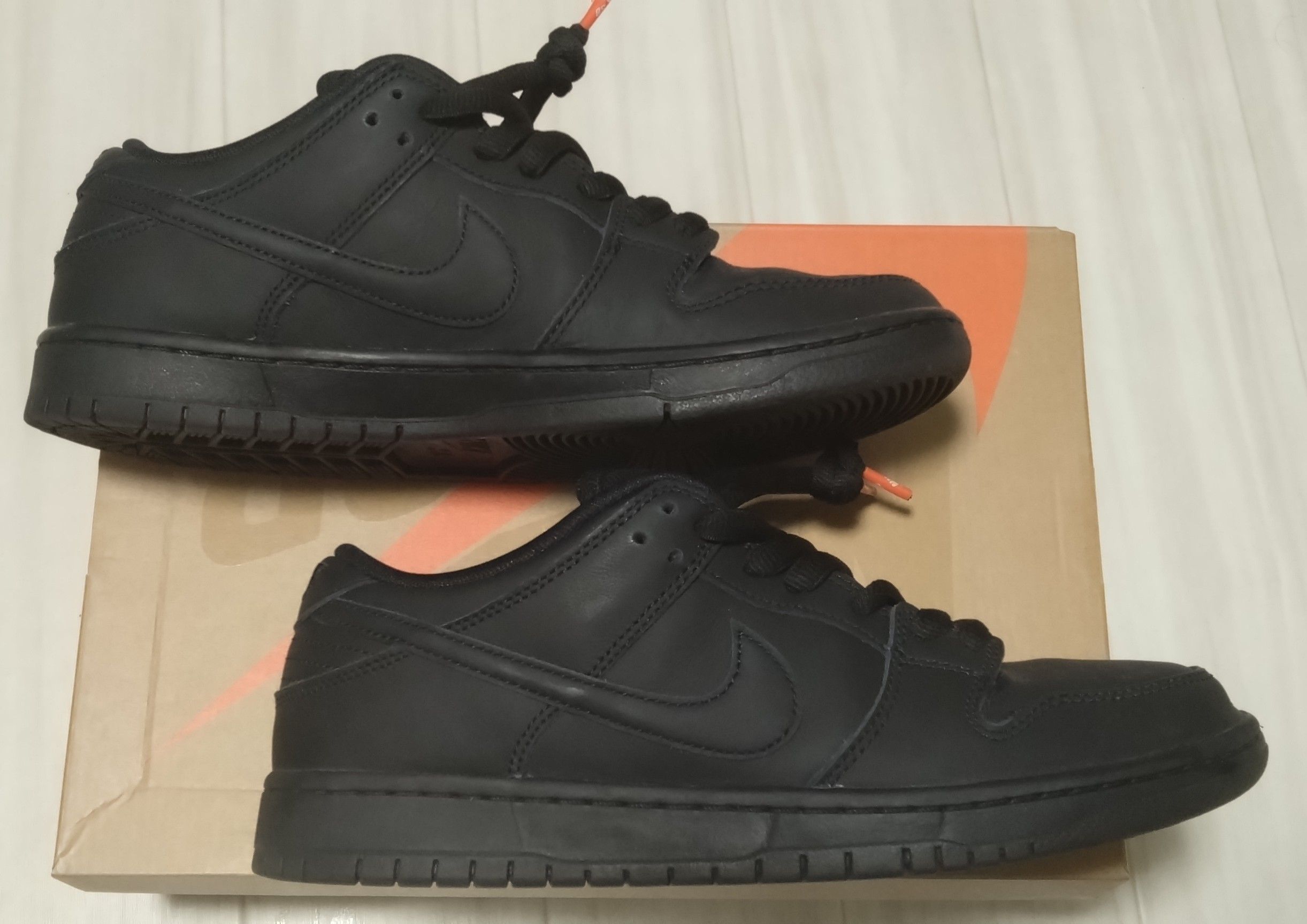 Nike SB Dunk Low Pro ISO "Triple Black"