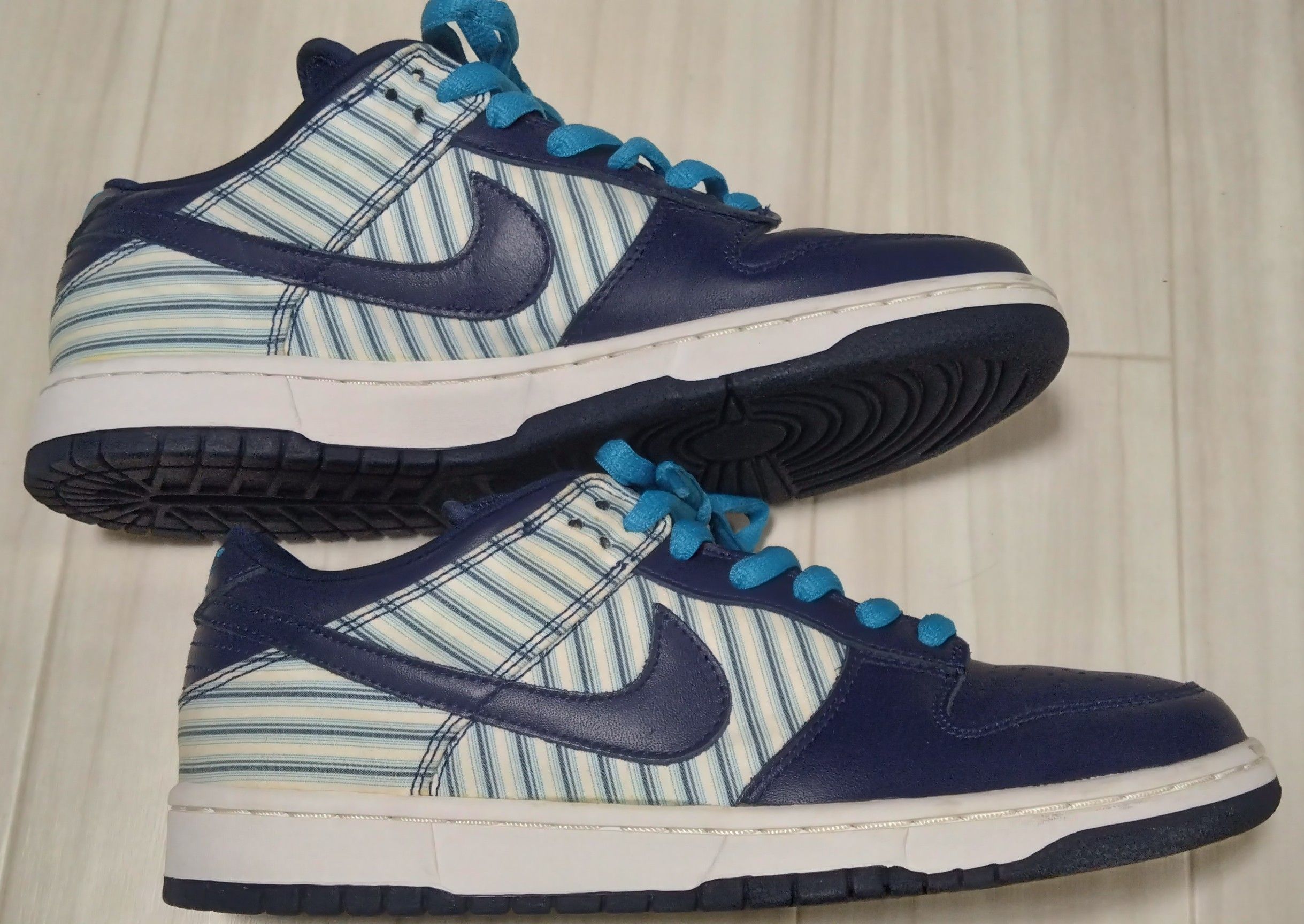 Nike SB Dunk Low "Avenger Navy"