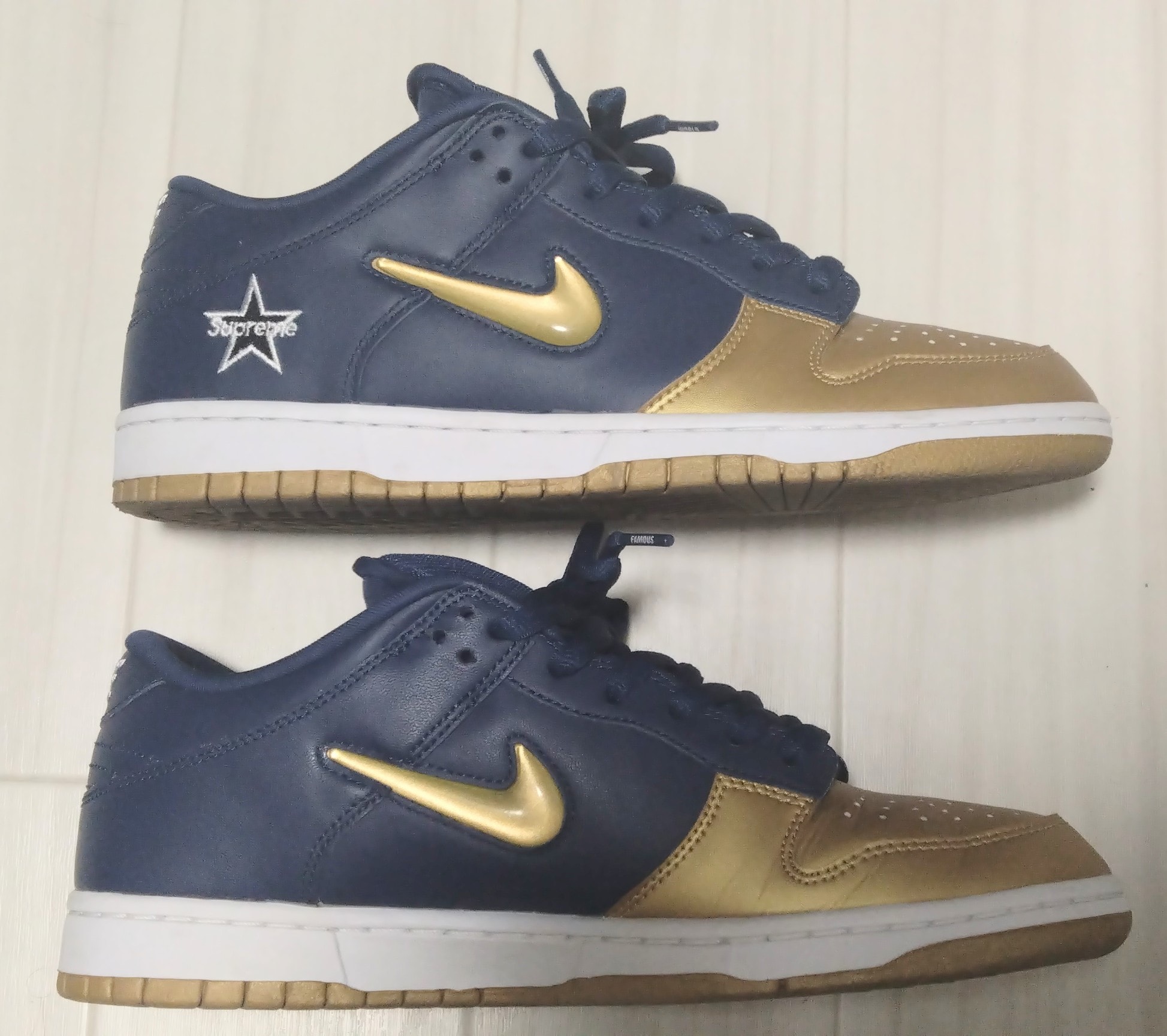 Supreme × Nike SB Dunk Low OG QS "Metallic Gold/Navy"