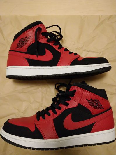 Nike Air Jordan 1 Mid "Reverse Bred"