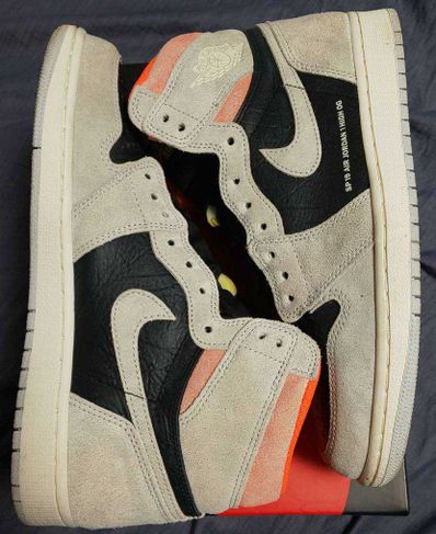 Nike Air Jordan 1 RETRO High OG "Hyper Crimson"