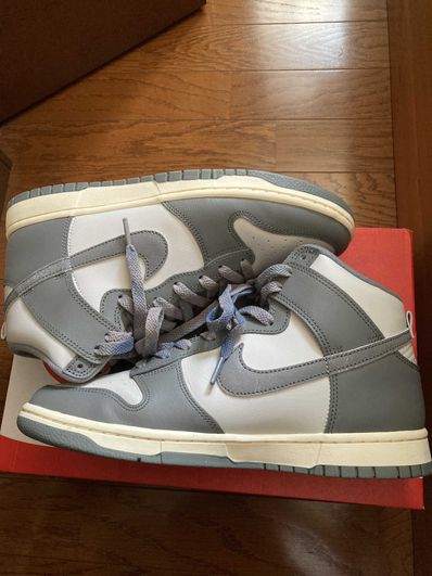 Nike Dunk High Retro SE Vintage "Light Bone and Tumbled Grey"