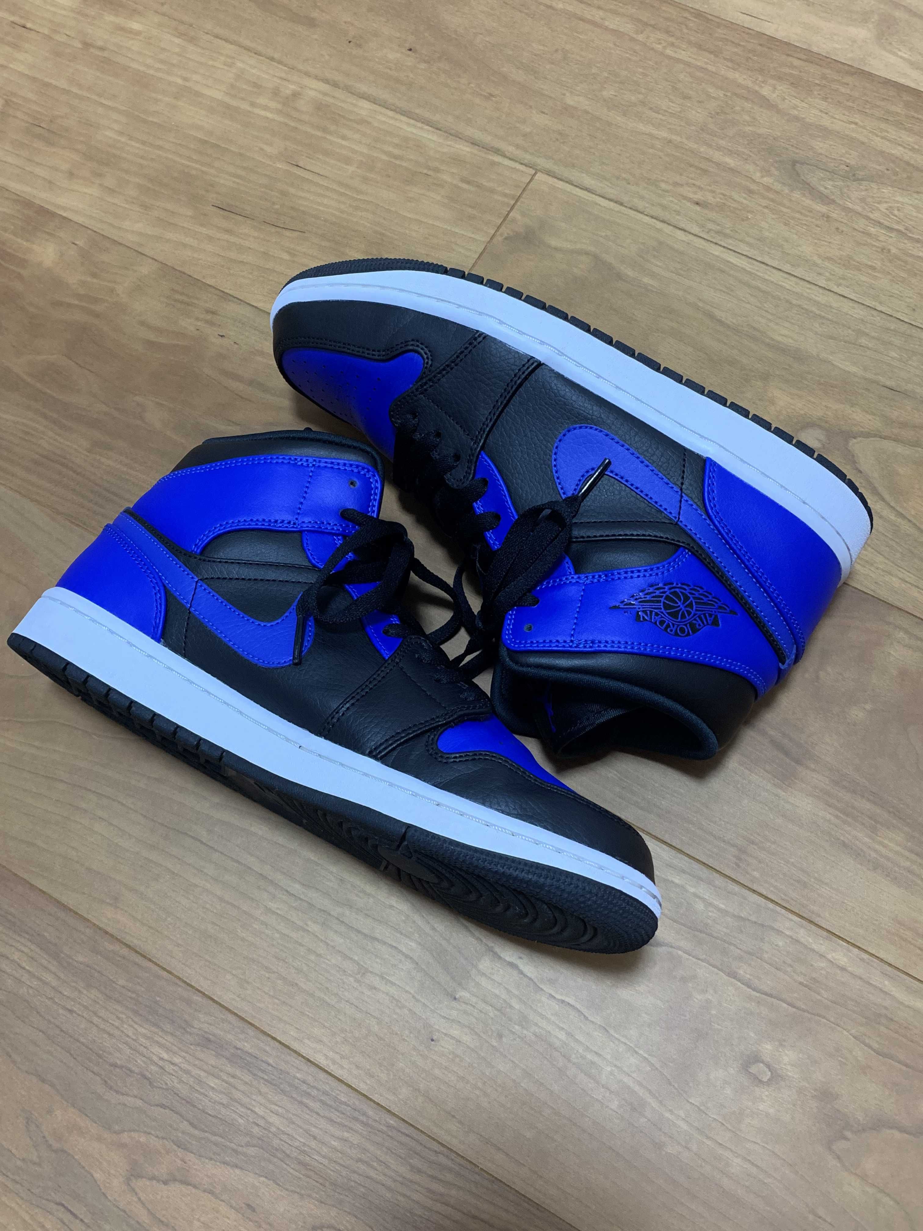 Nike Air Jordan 1 Mid "Hyper Royal"