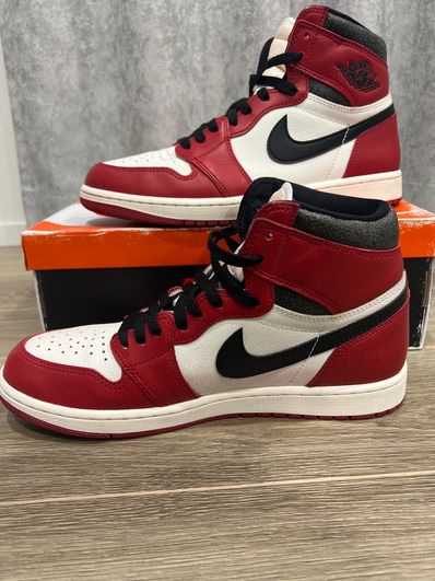 Nike Air Jordan 1 High OG "Lost & Found/Chicago"