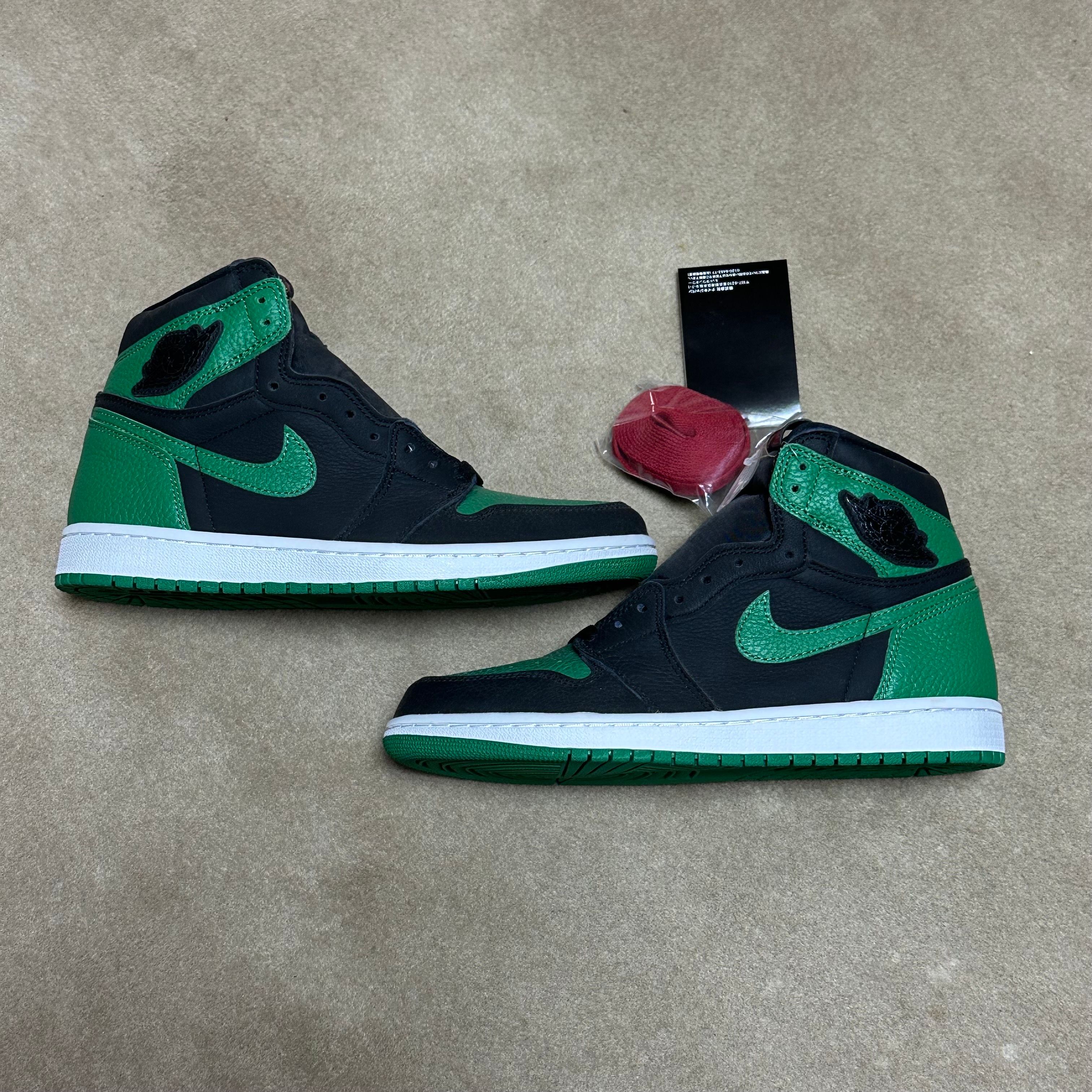 Nike Air Jordan 1 Retro High OG "Black/Pine Green" (2020)      