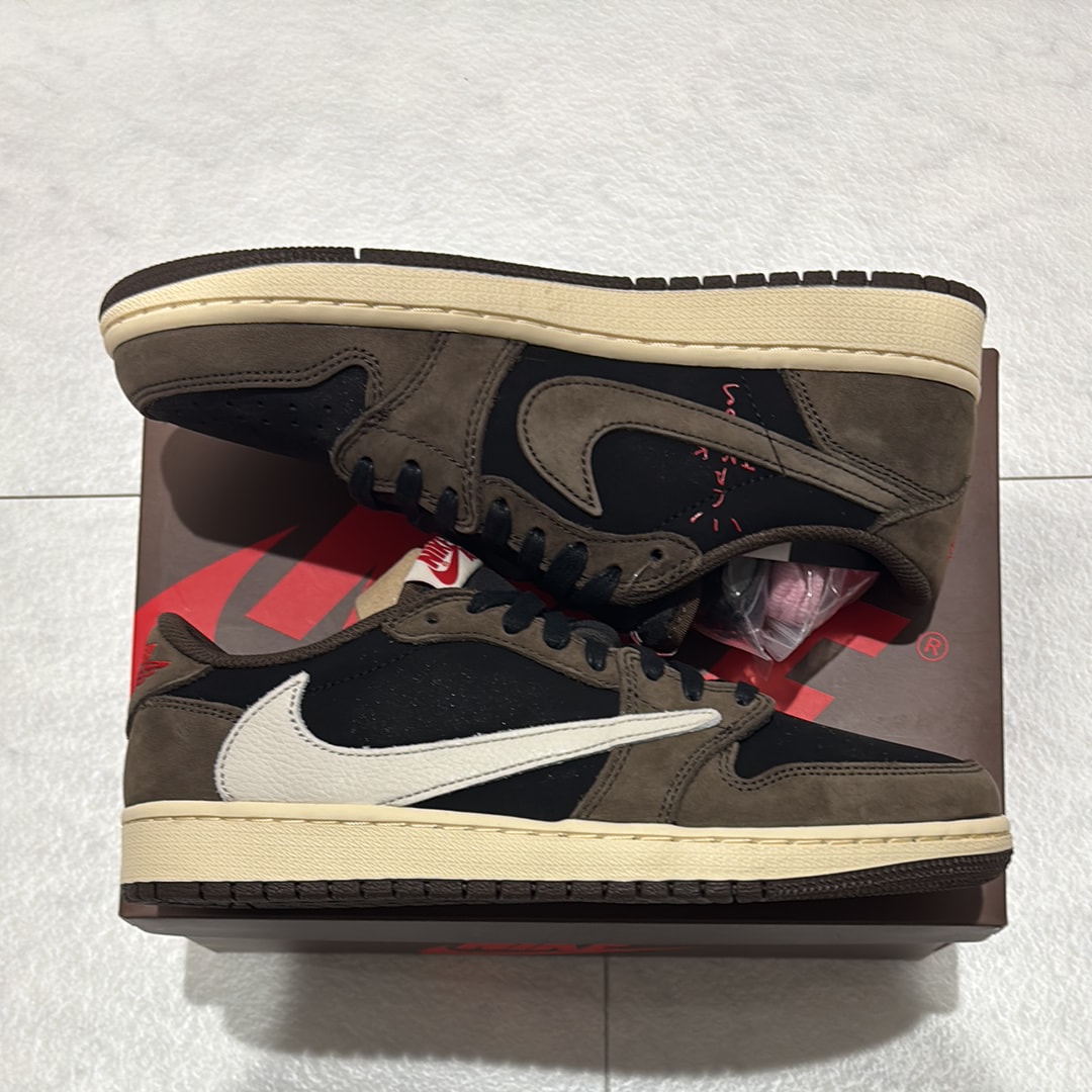 Travis Scott × Nike Air Jordan 1 Low OG SP-T "Black/Dark Mocha"