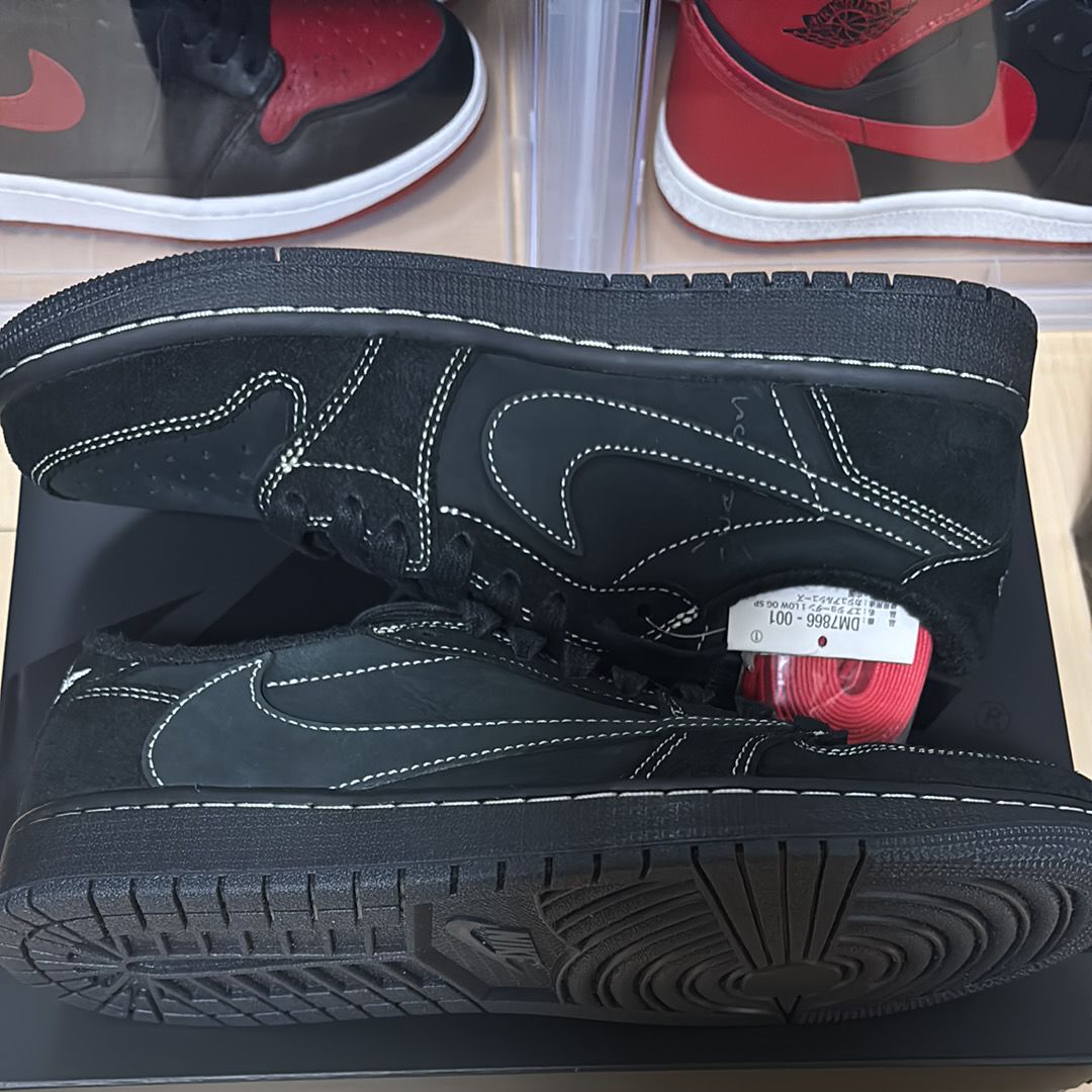Travis Scott × Nike Air Jordan 1 Low OG SP "Black Phantom"
