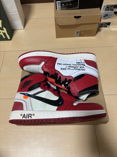 Off-White × Nike Air Jordan 1 Retro High The Ten "Chicago"