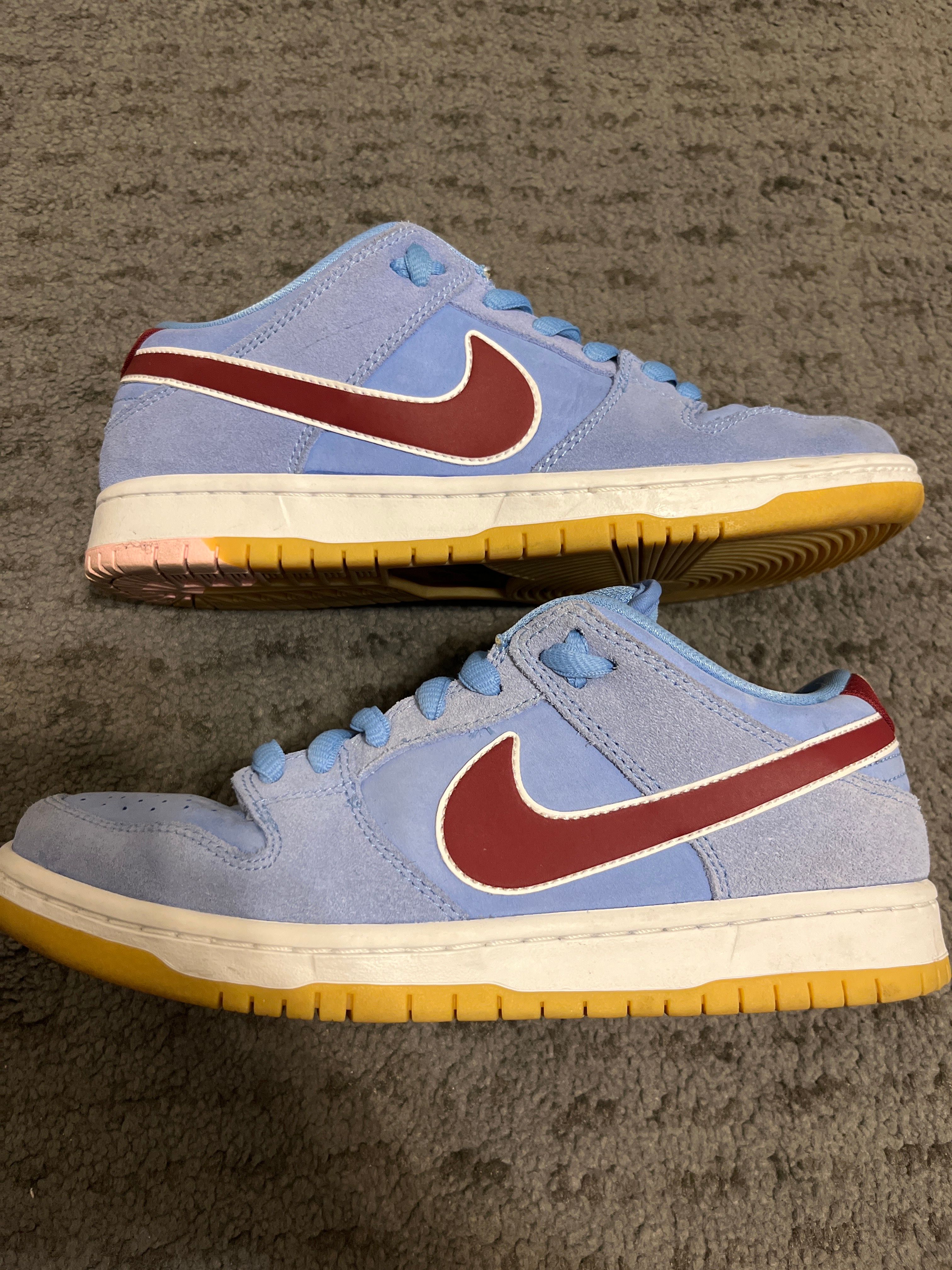 Nike SB Dunk Low Pro "Philadelphia Phillies/Valor Blue and Team Maroon"