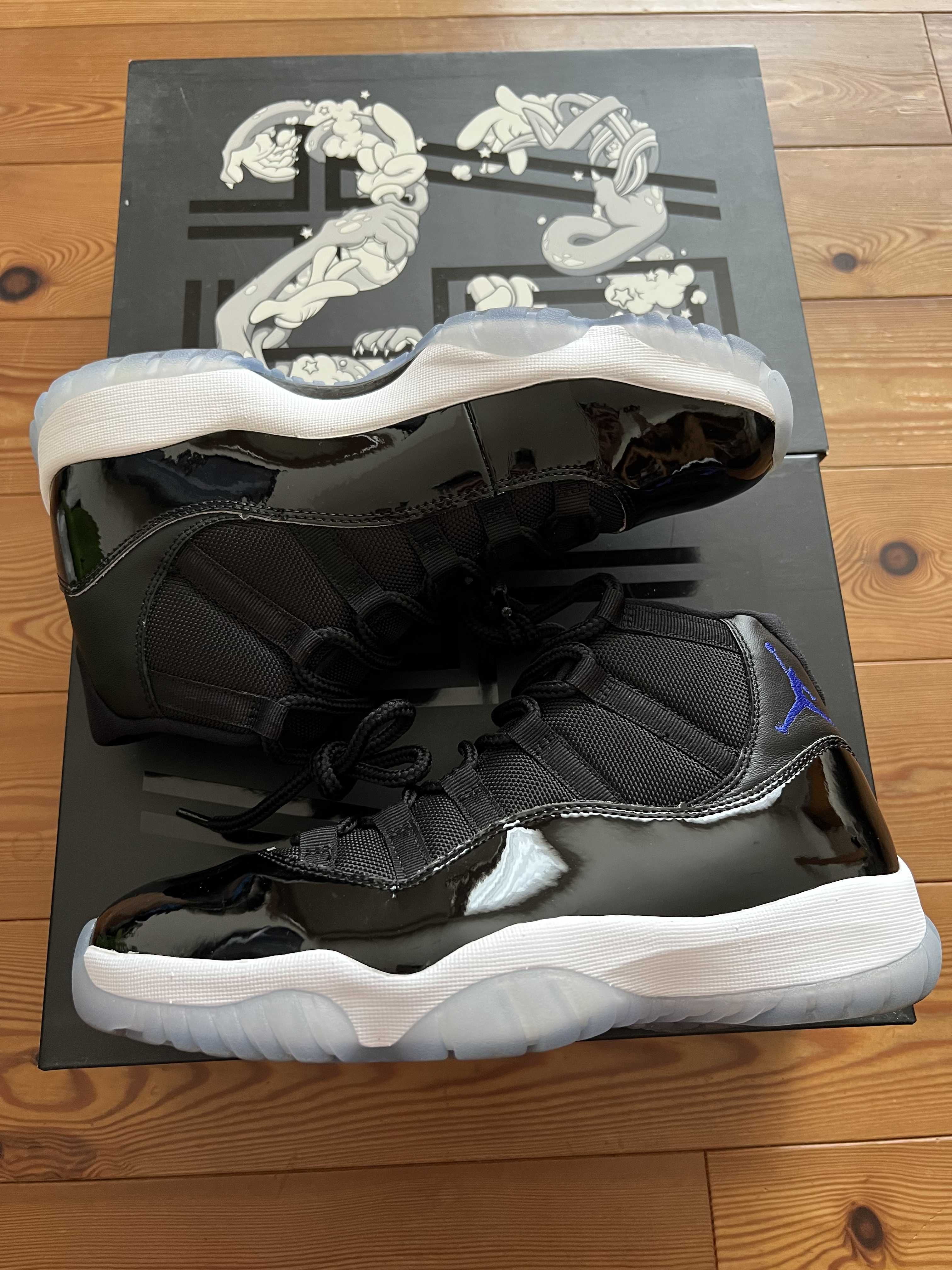 Nike Air Jordan 11 Retro "Space Jam" (2016)