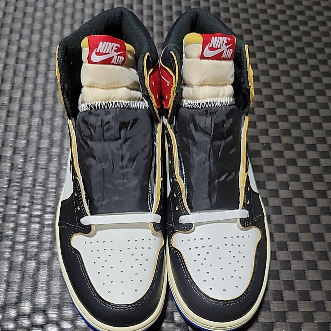 フラグメントデザイン × ユニオン × ナイキ エアジョーダン1 ハイ OG "ブラック/バーシティレッド"