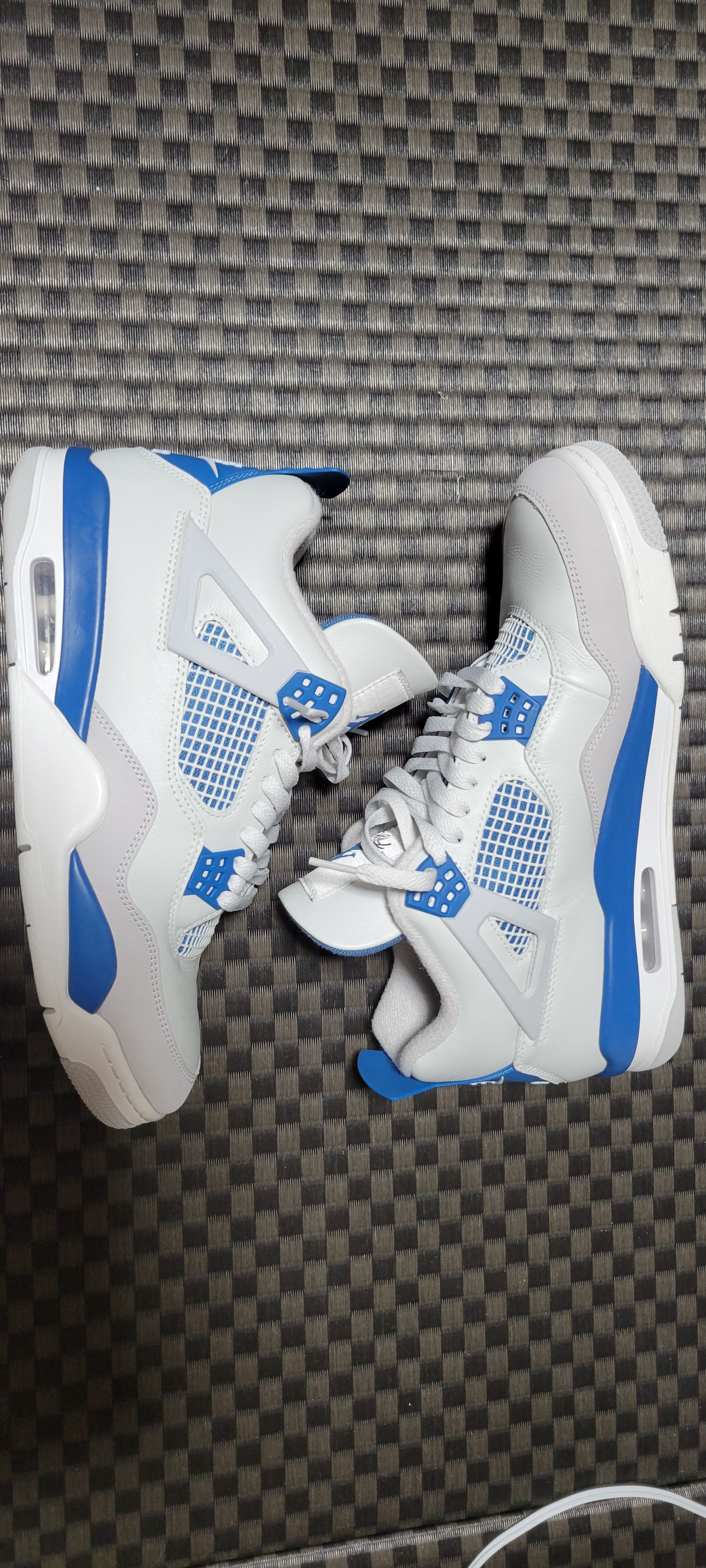 Nike Air Jordan 4 Retro "Industrial Blue"