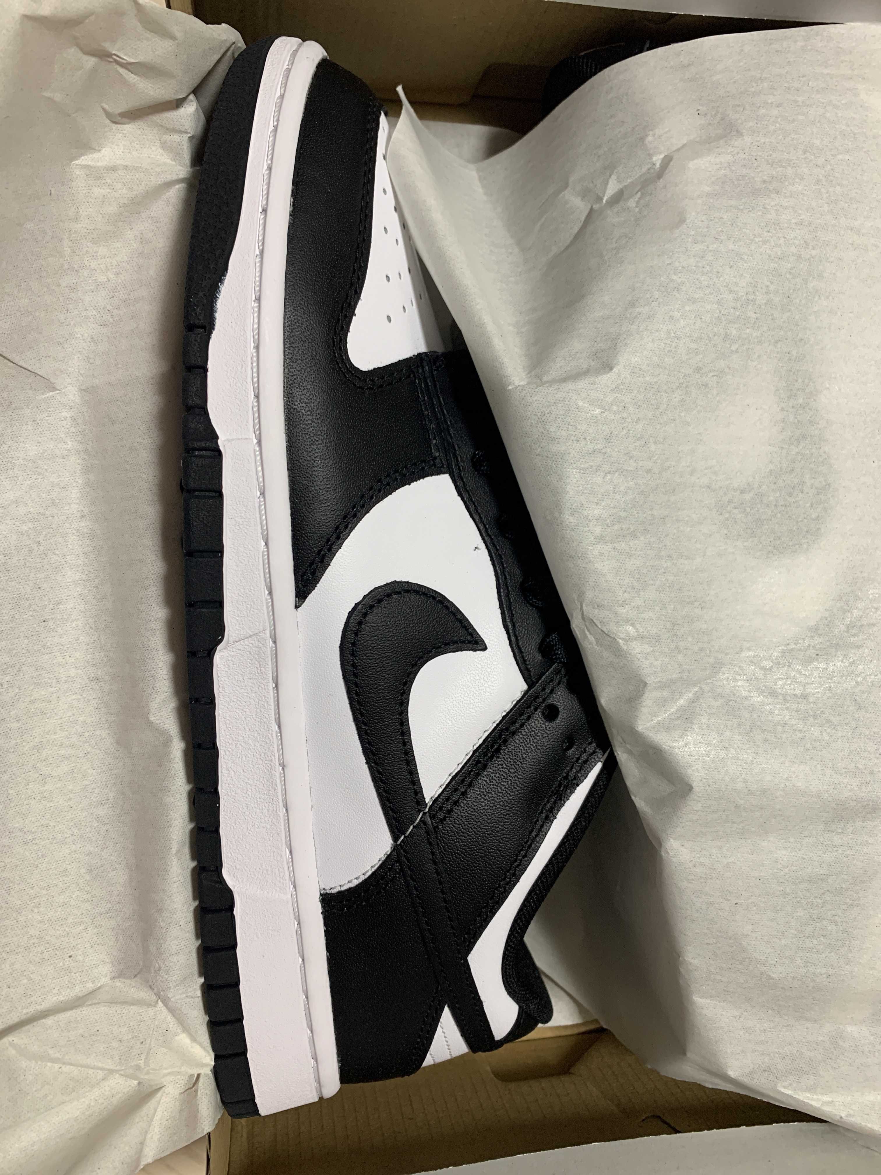 Nike Dunk Low Retro "Panda/White/Black"