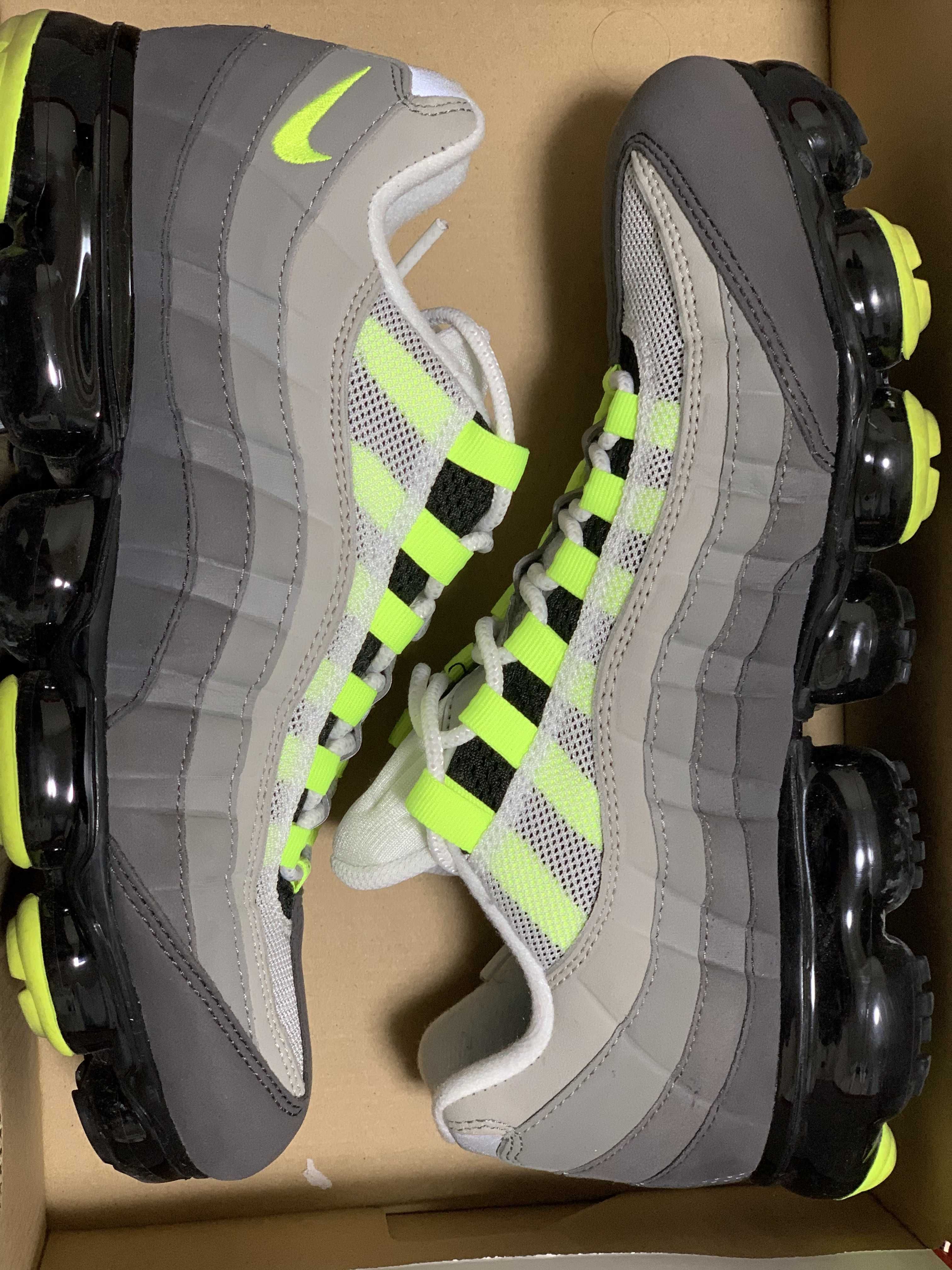 Nike Air Vapormax 95 "Neon"