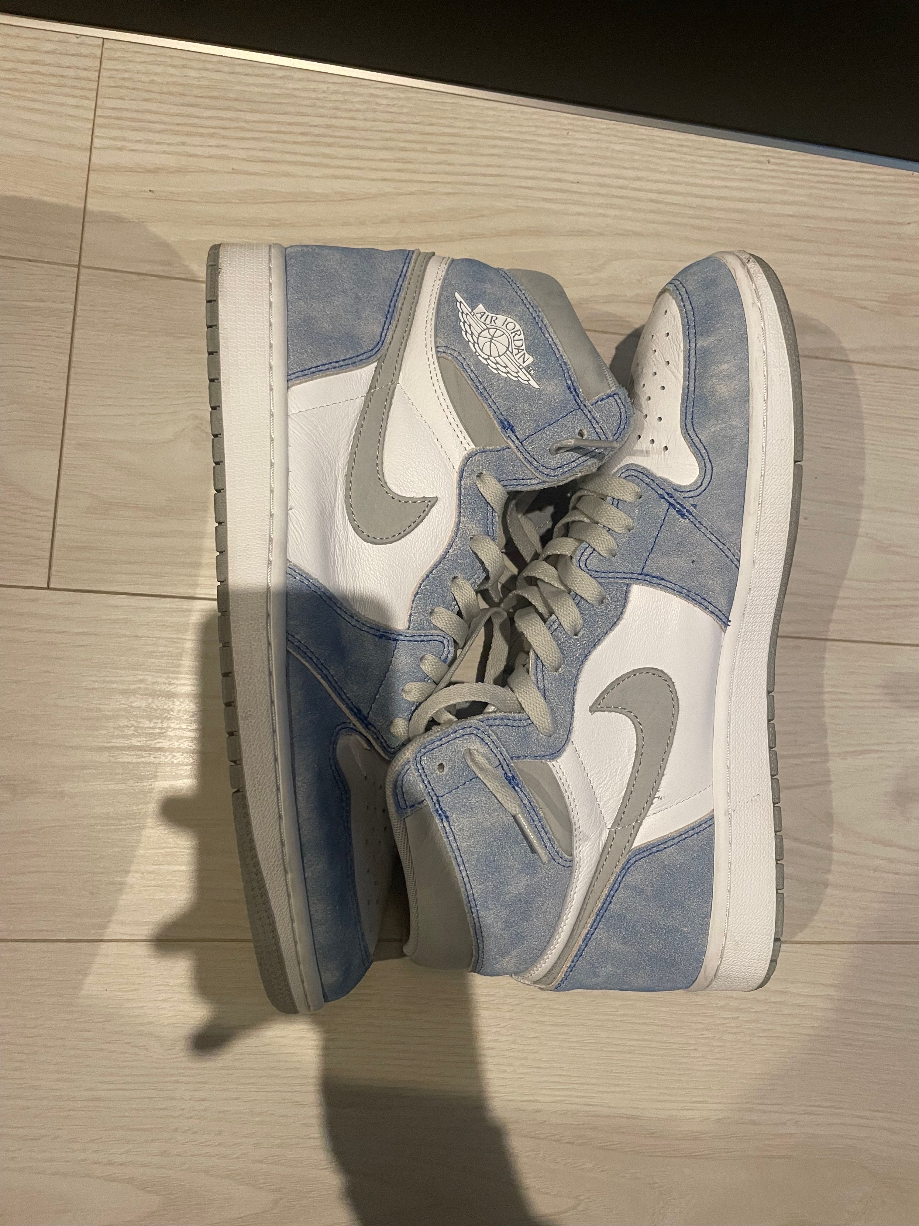 Nike Air Jordan 1 High OG "Hyper Royal"