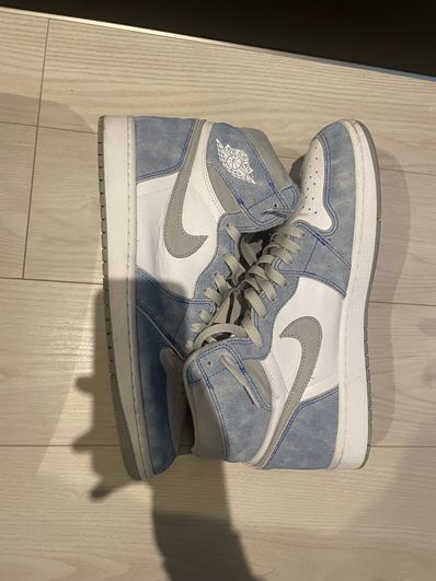 Nike Air Jordan 1 High OG "Hyper Royal"