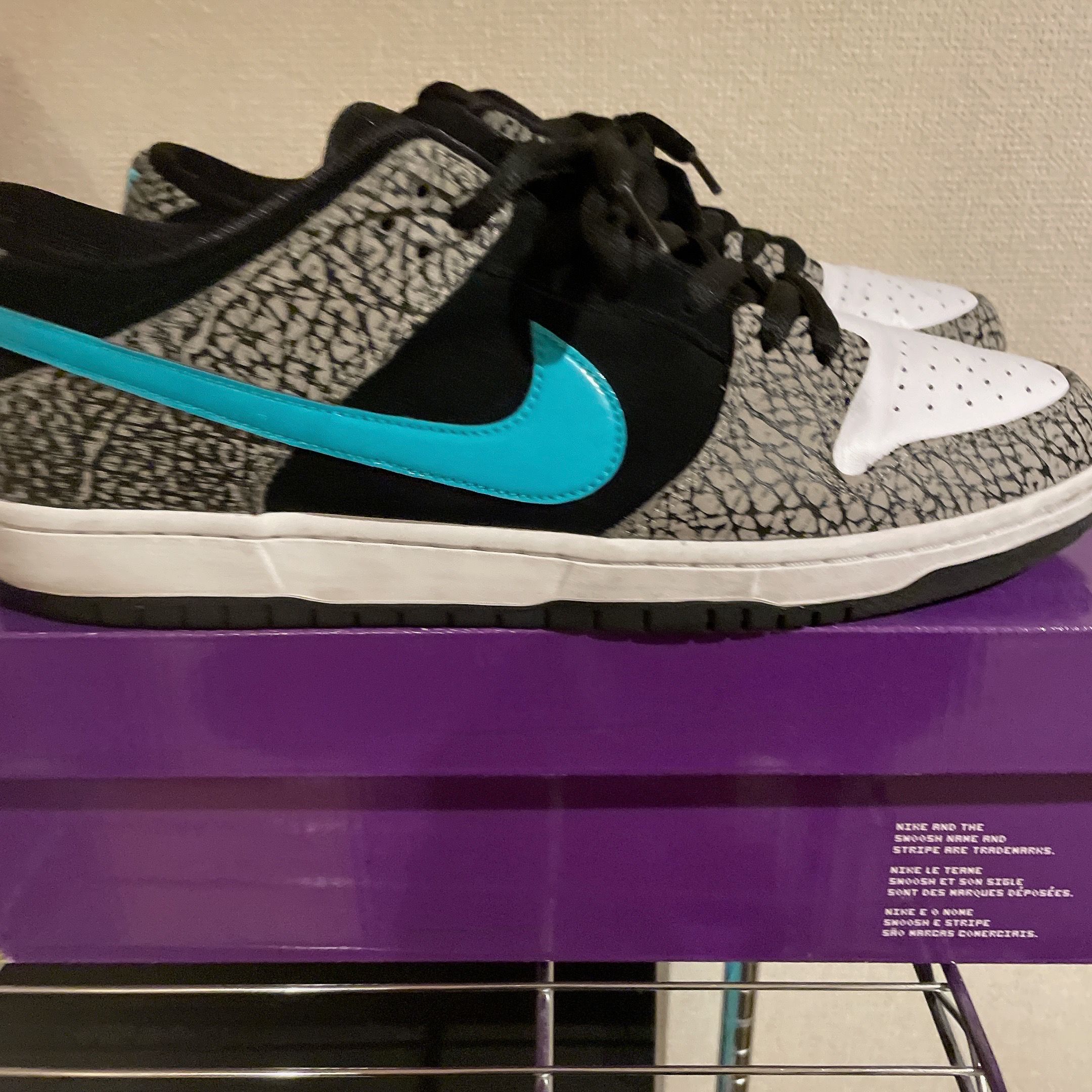 Nike SB Dunk Low "Elephant/Safari"