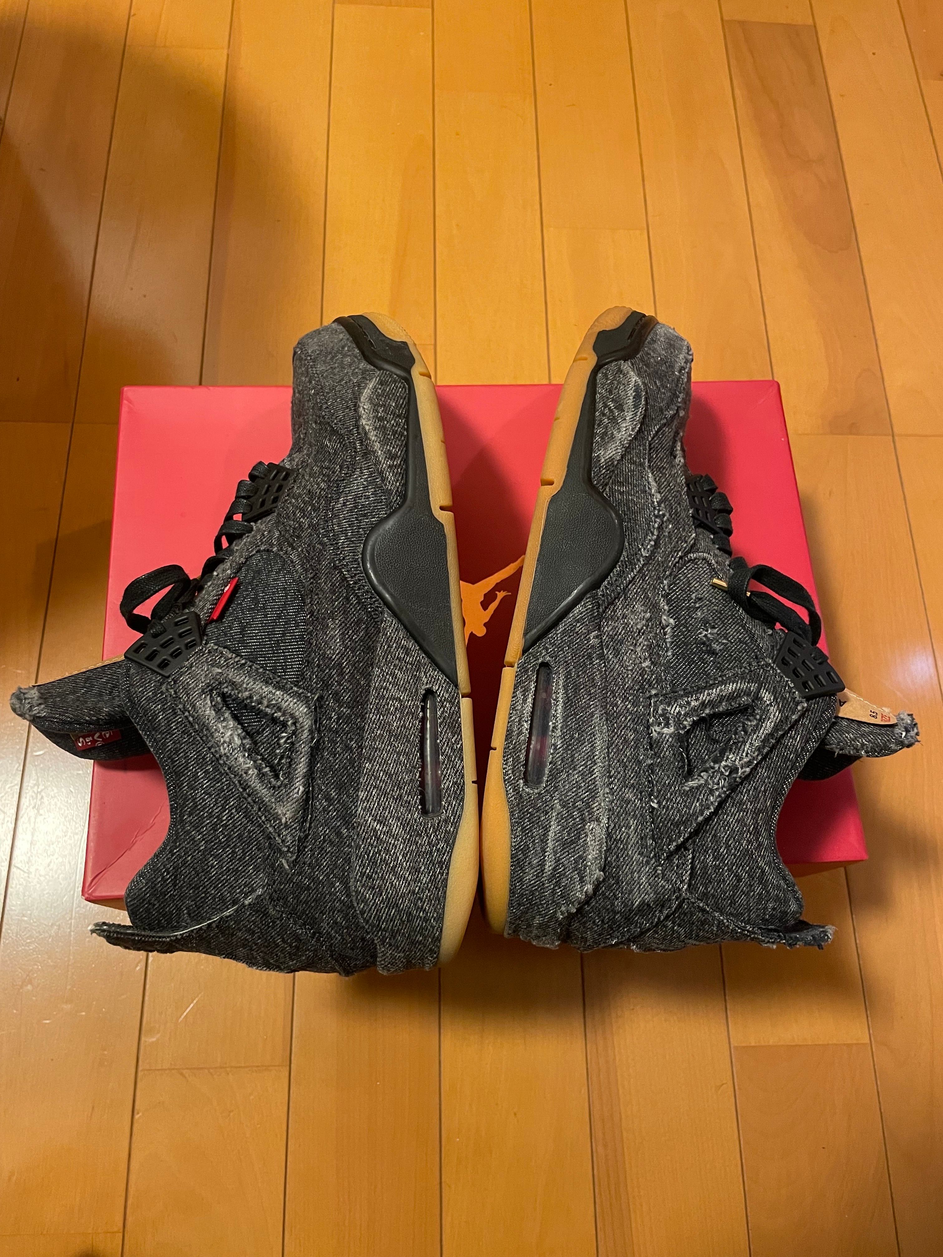 Nike × Levi's Air Jordan 4 "Black Denim" (Tag: ®)