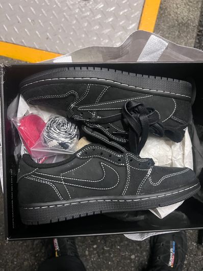 Travis Scott × Nike Air Jordan 1 Low OG SP "Black Phantom"