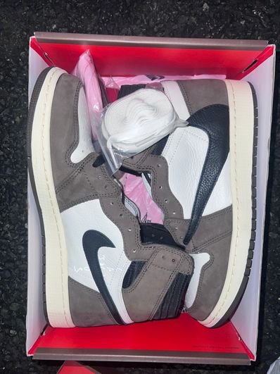 Travis Scott × Nike Air Jordan 1 Retro High OG TS SP "Sail/Dark Mocha"