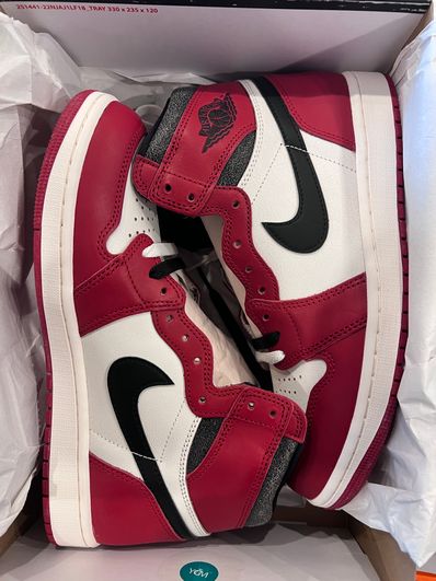 Nike Air Jordan 1 High OG "Lost & Found/Chicago"