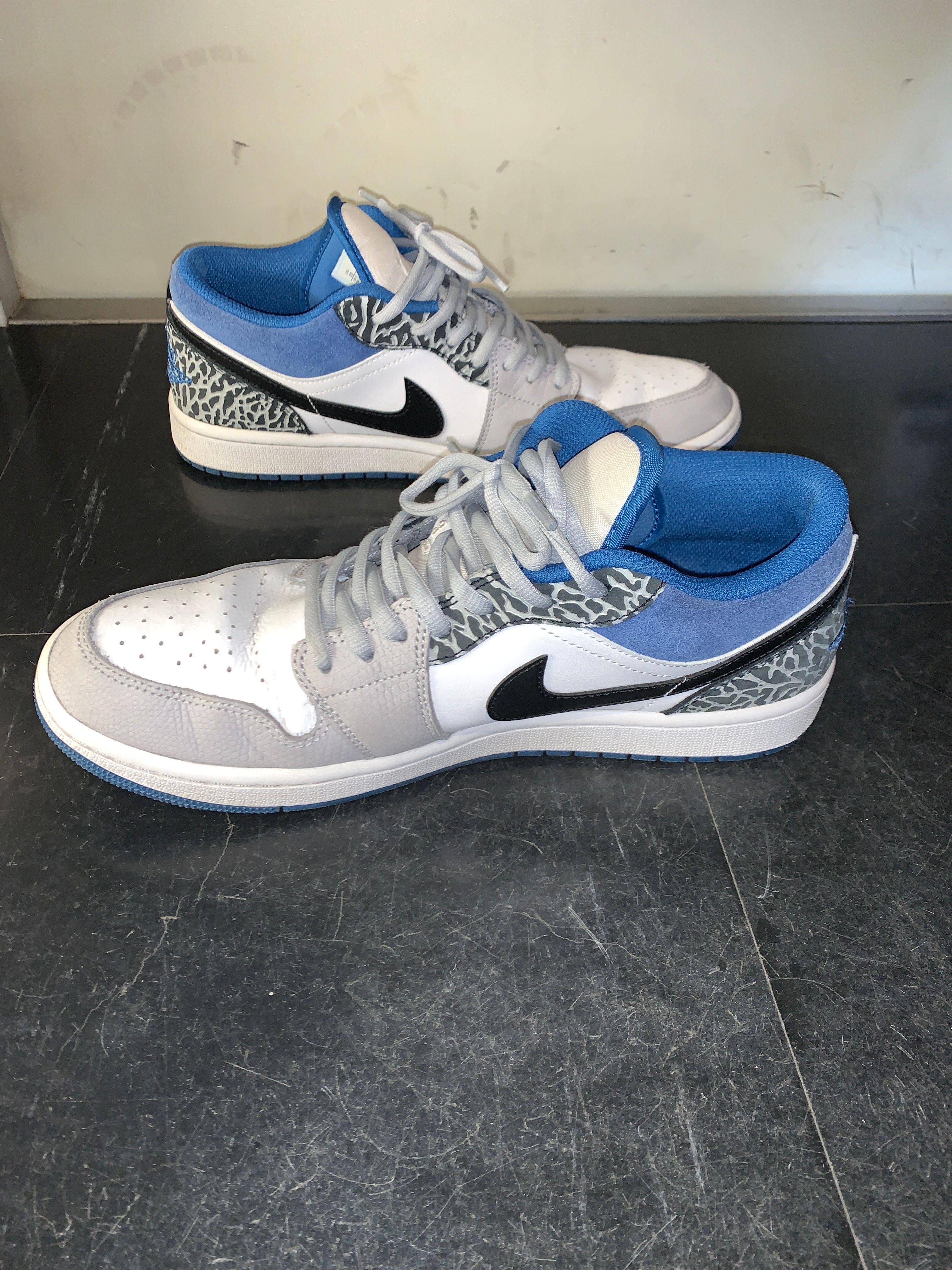 Nike Air Jordan 1 Low "True Blue"