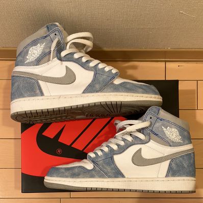 Nike Air Jordan 1 High OG "Hyper Royal"