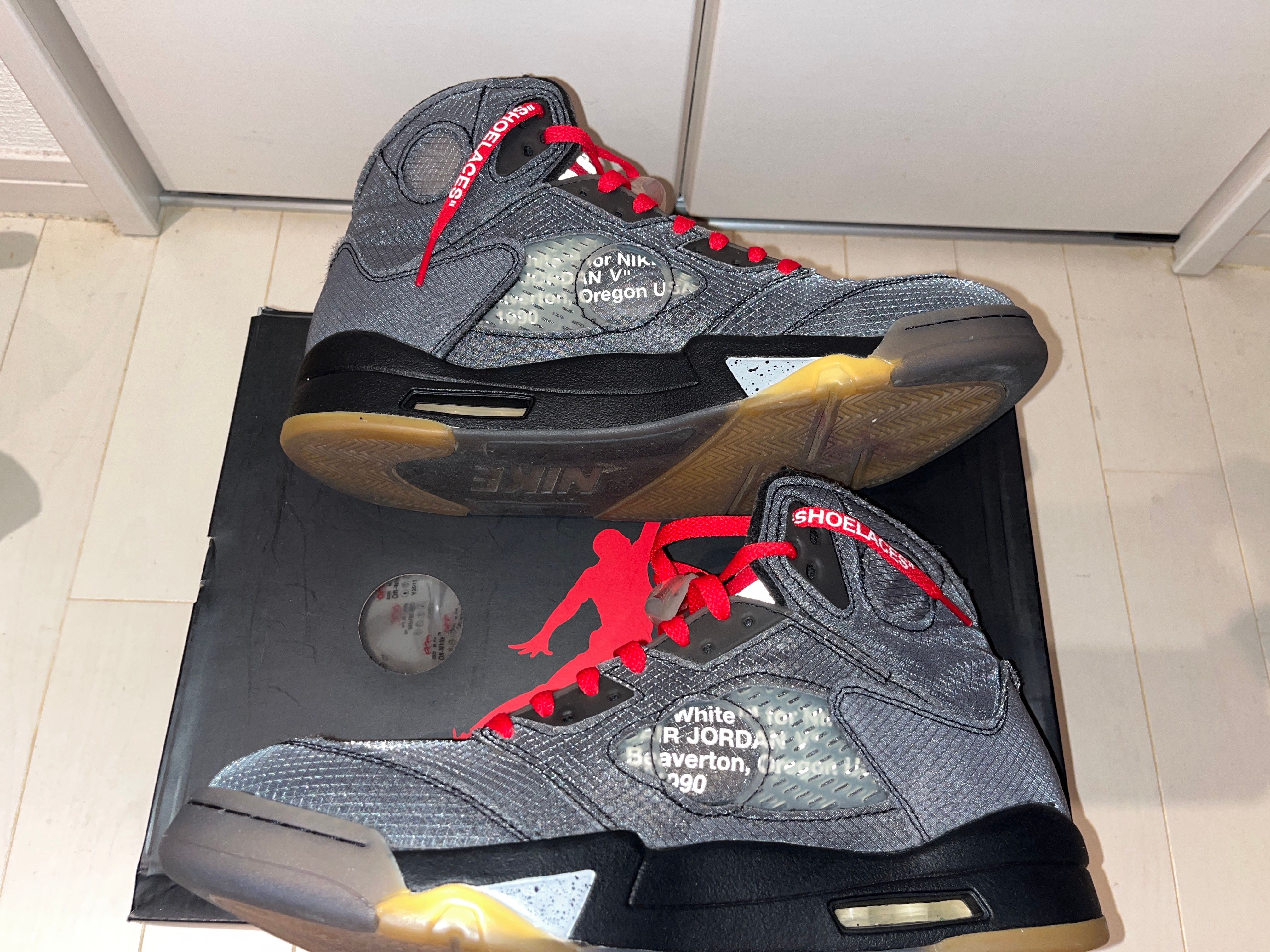 Off-White × Nike Air Jordan 5 "Black/Muslin/Fire Red"