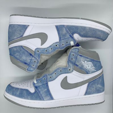 Nike Air Jordan 1 High OG "Hyper Royal"