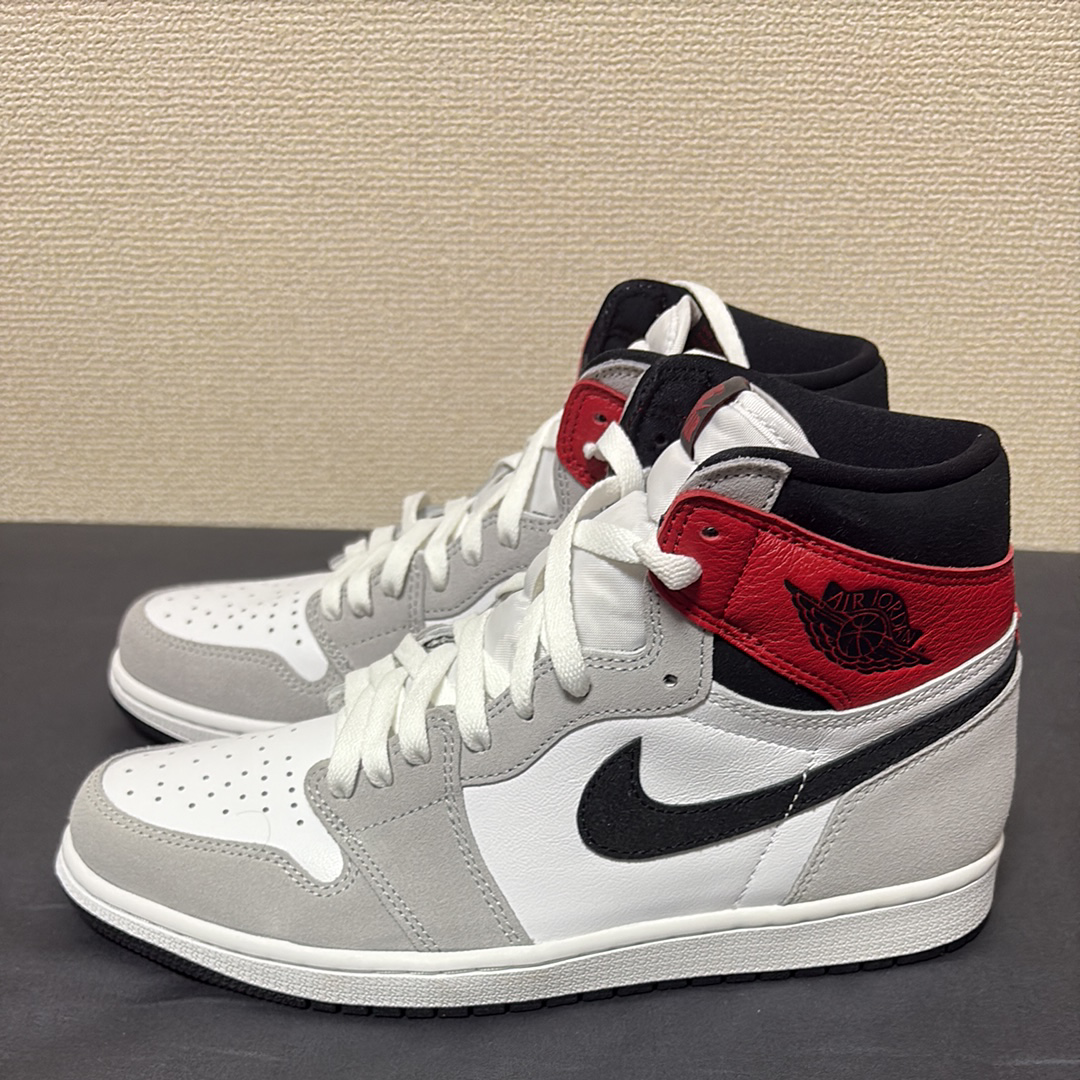 Nike Air Jordan 1 High OG "White/Black/Light Smoke Grey"